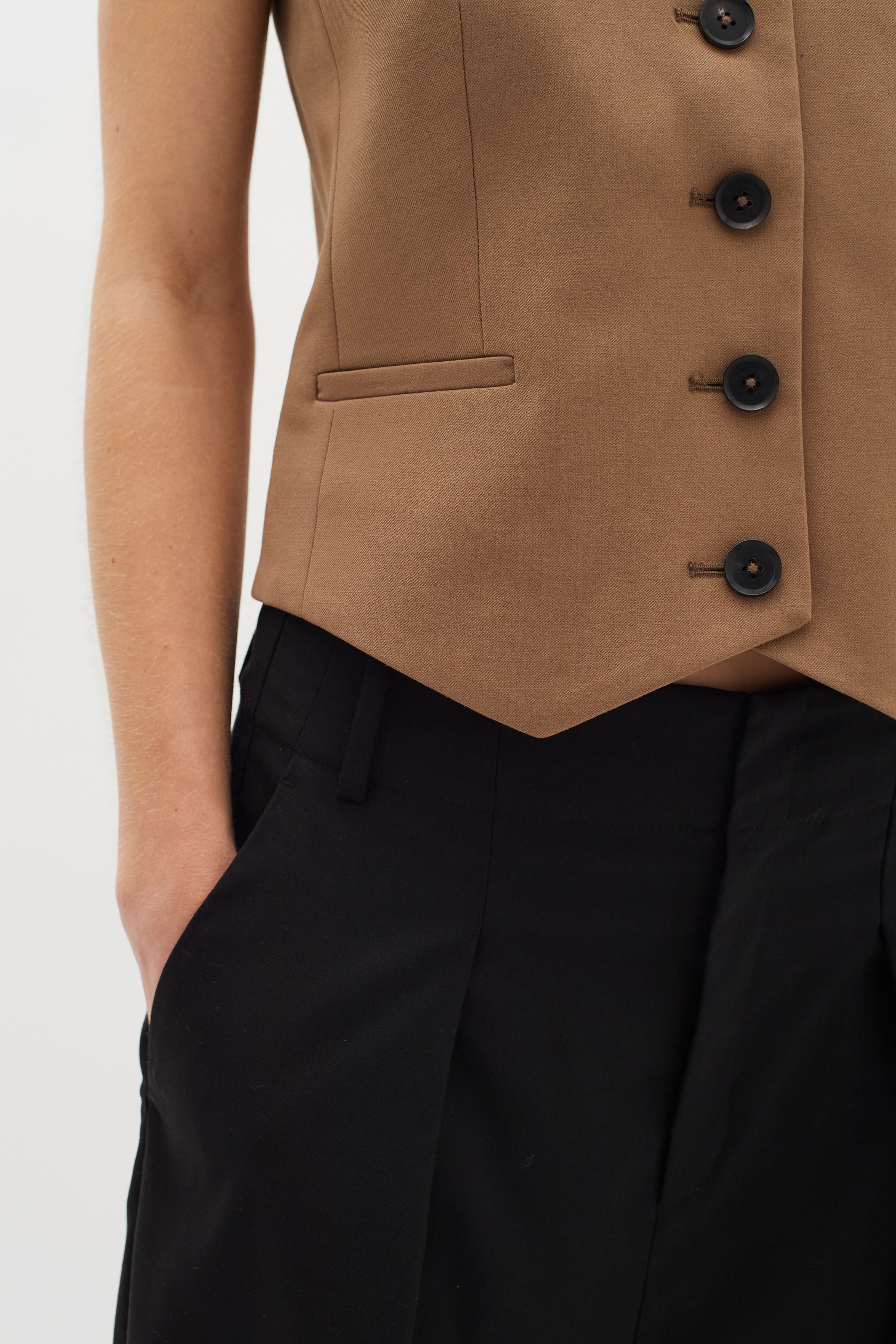 ZaiIW Vest LOOKBOOK DETAIL 30109590-300872