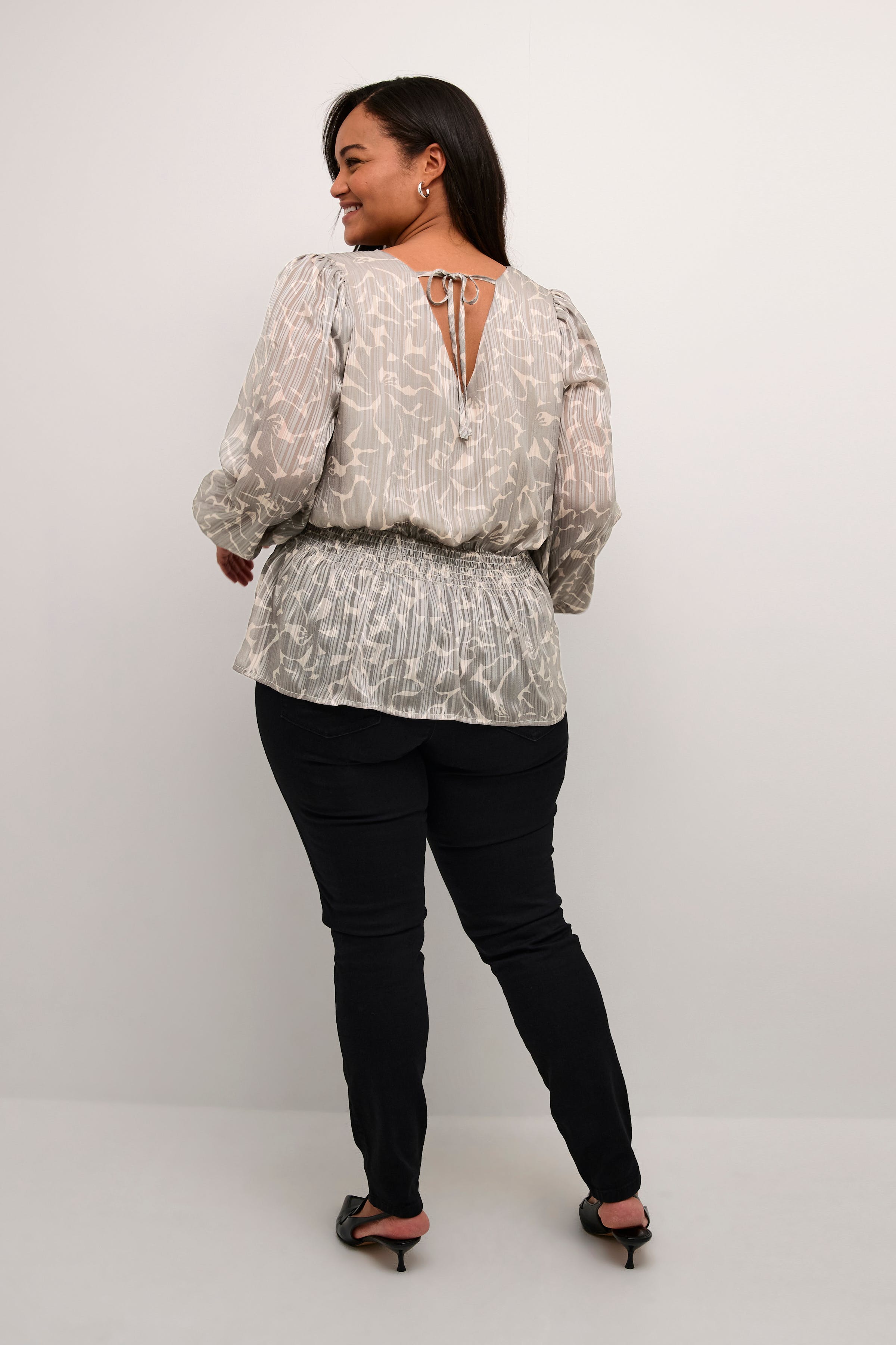 KCella Bluse LOOKBOOK BACK 10582459-106202