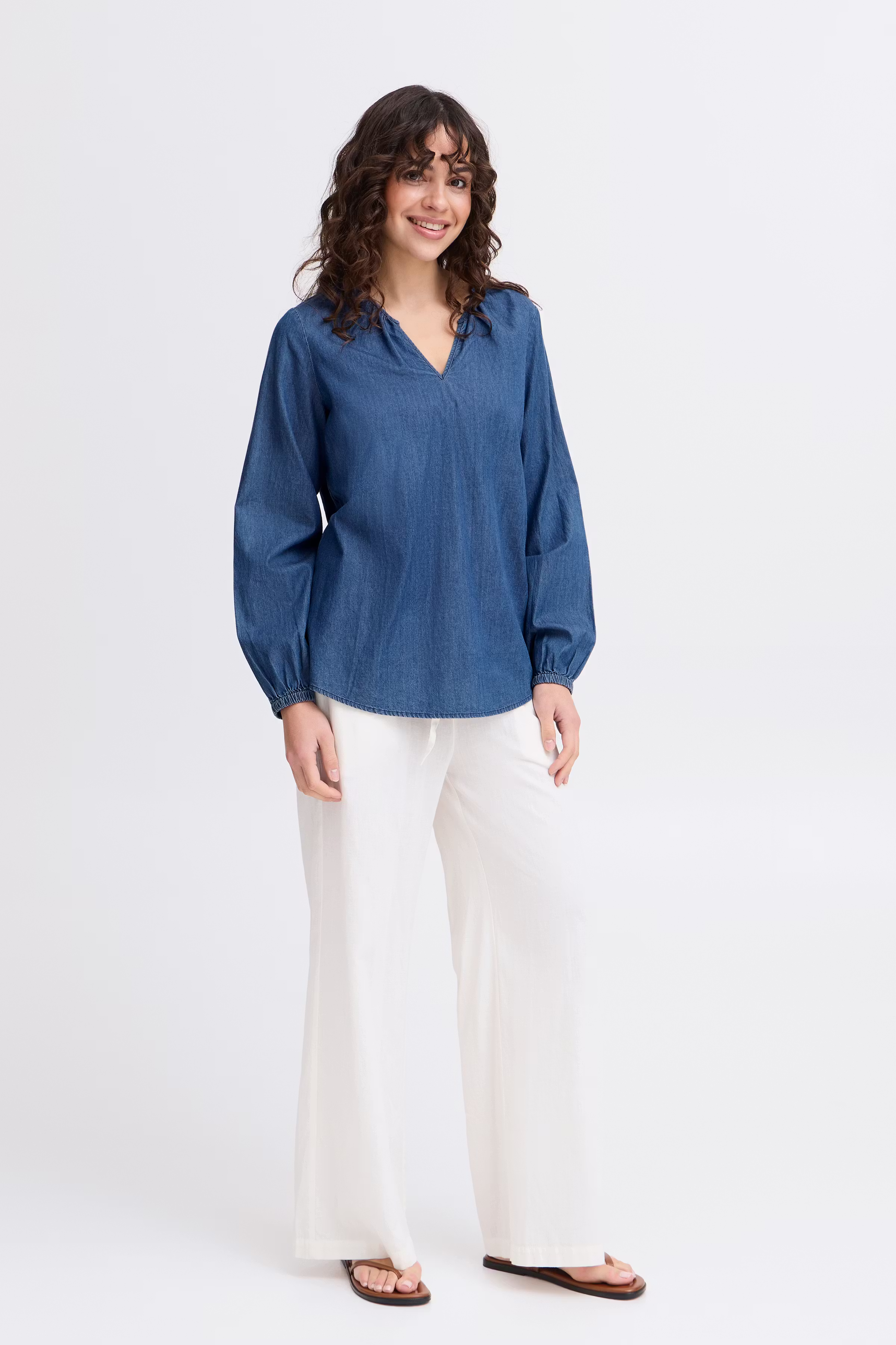 FRKINDRA Top LOOKBOOK FRONT 20615531-200988