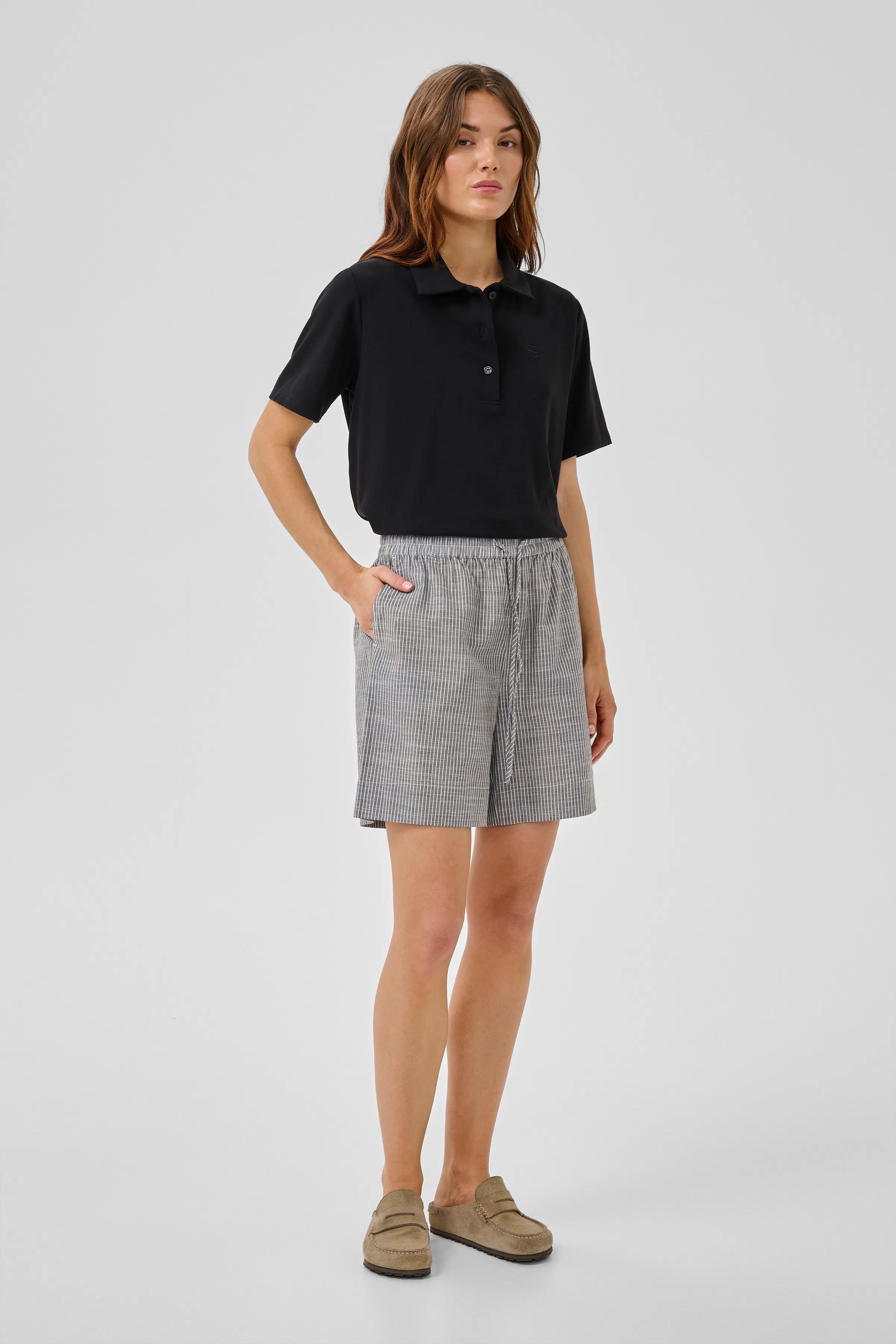 SkyeMW Shorts LOOKBOOK FRONT 10704711-109459