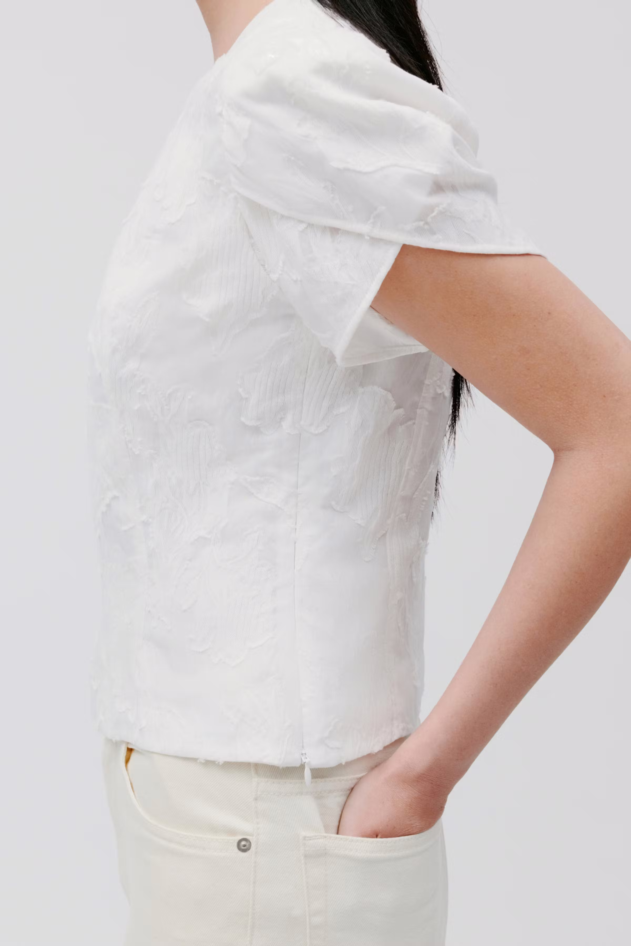 ELODIE Blouse LOOKBOOK DETAIL 30600738-WH010