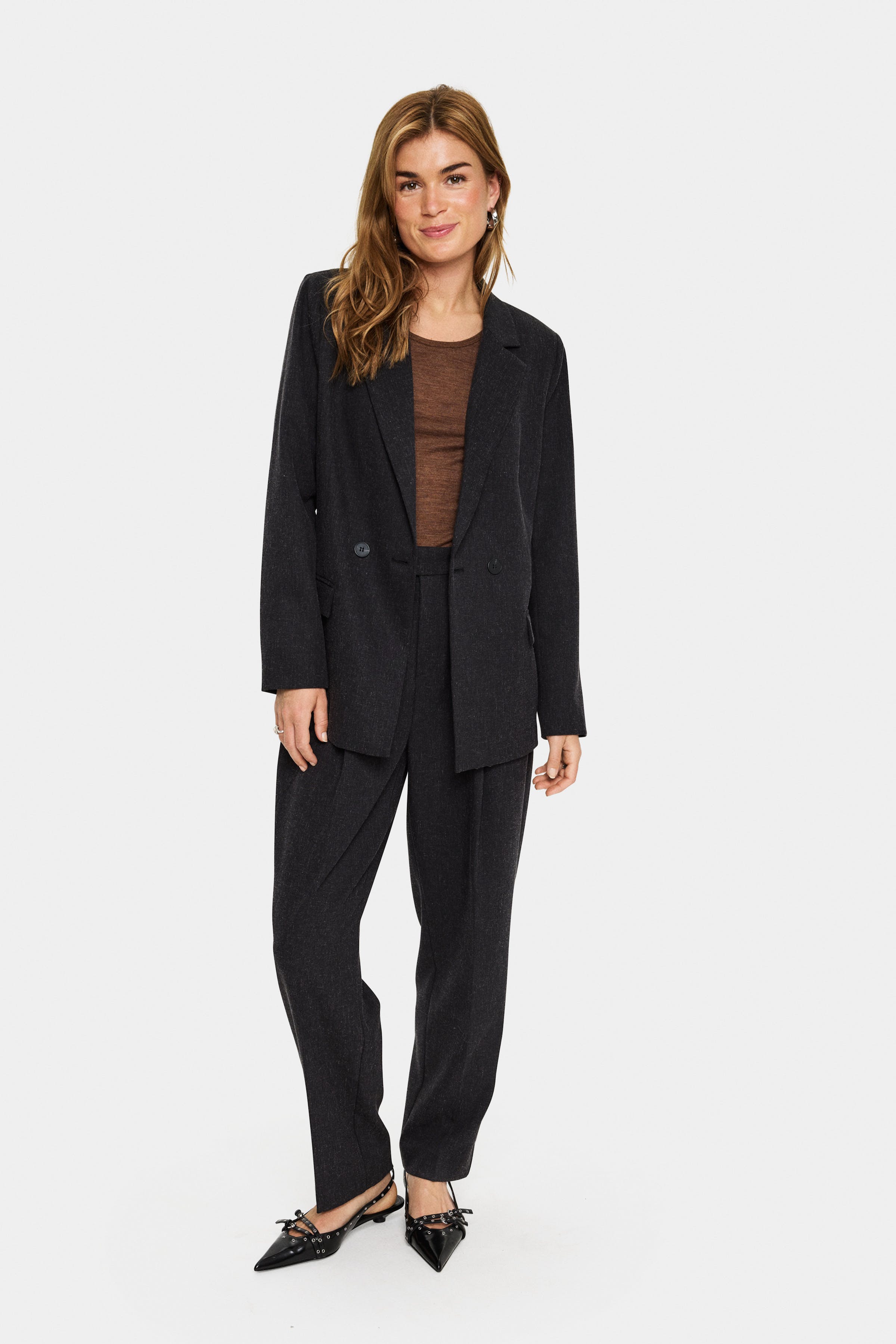 ModestaSZ Byxor LOOKBOOK FRONT 30514372-193911