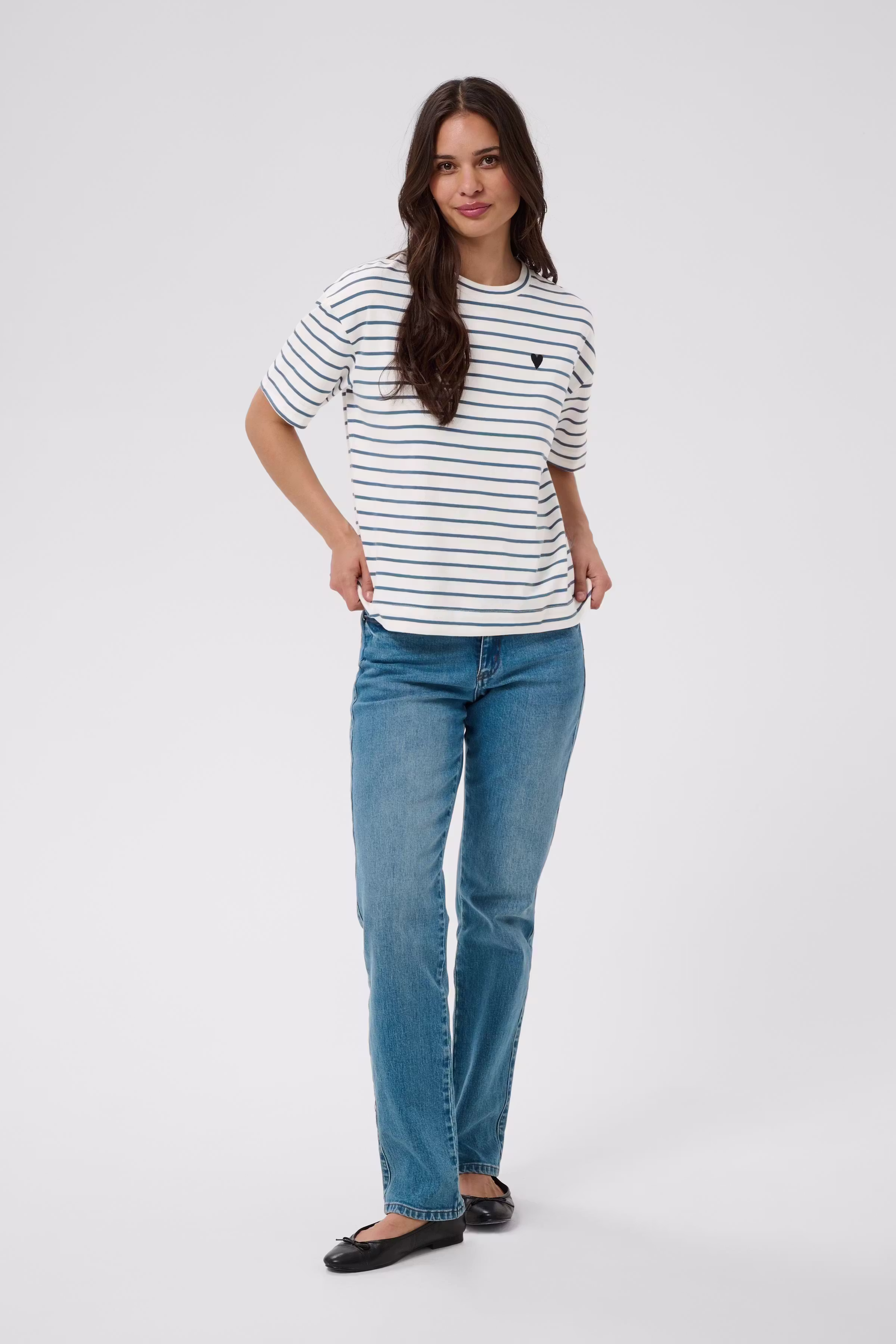 KAminna T-shirt LOOKBOOK FRONT 10513021-1000589