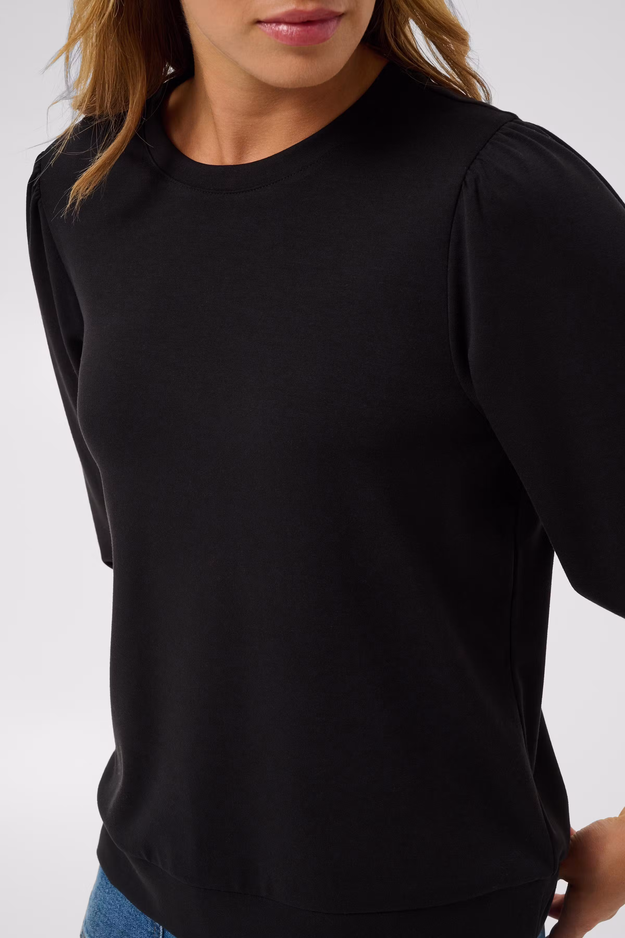 KAannie Sweatshirt LOOKBOOK DETAIL 10511348-100121