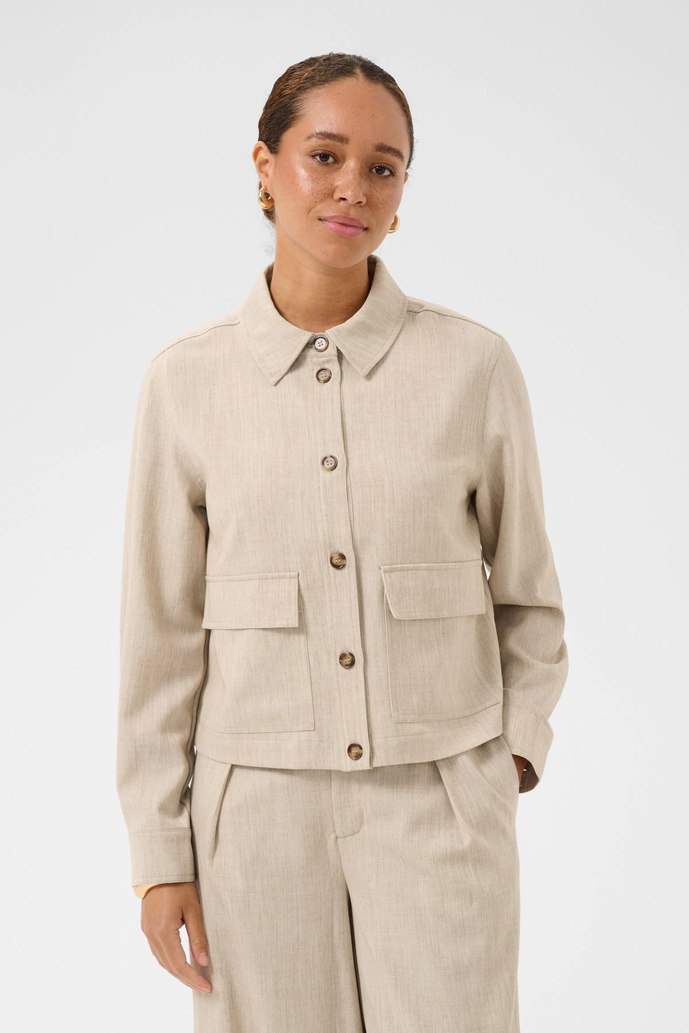 KAomila Causal jas LOOKBOOK FRONT 10511839-1513051