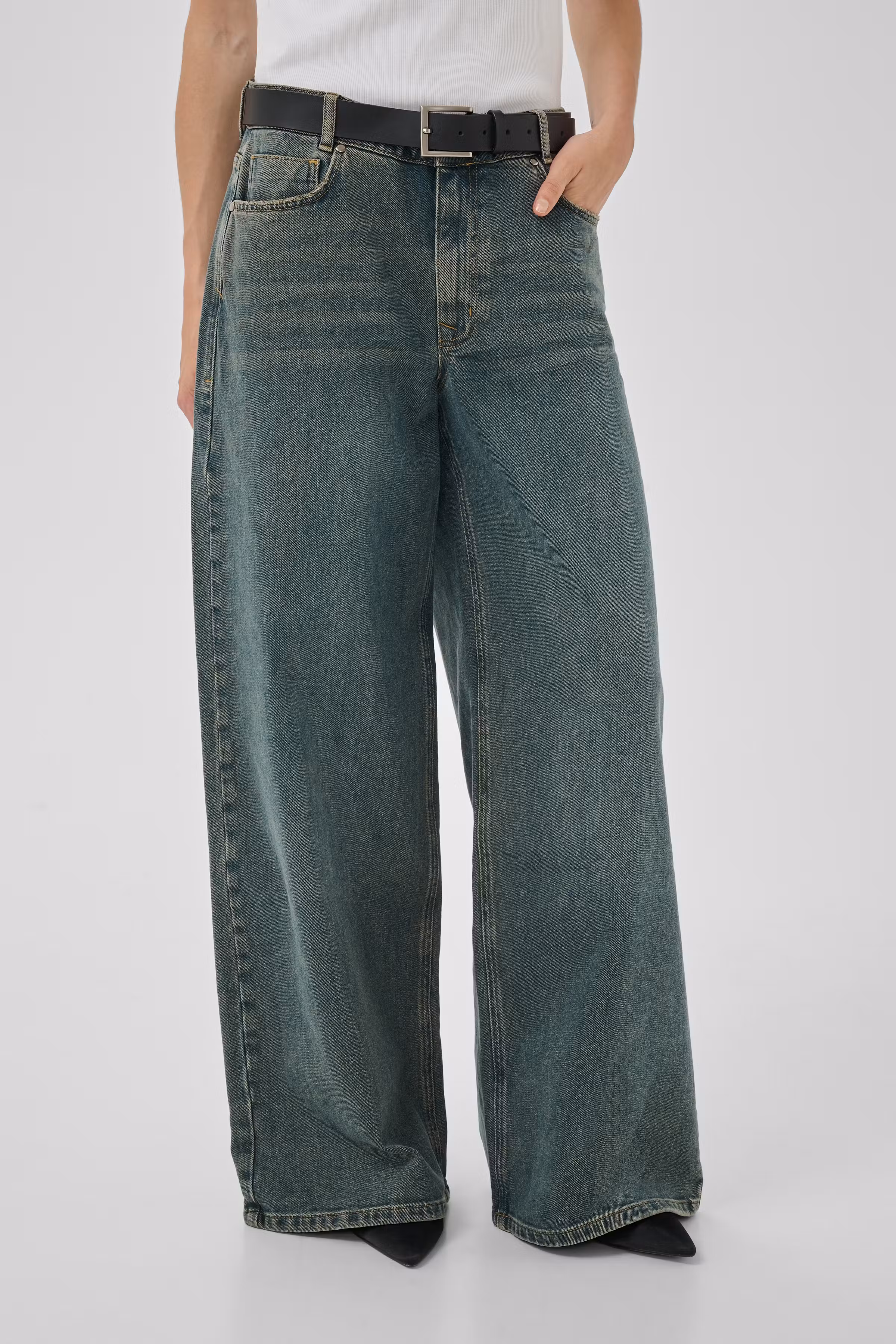 MWNida Jeans LOOKBOOK FRONT 10705841-100066