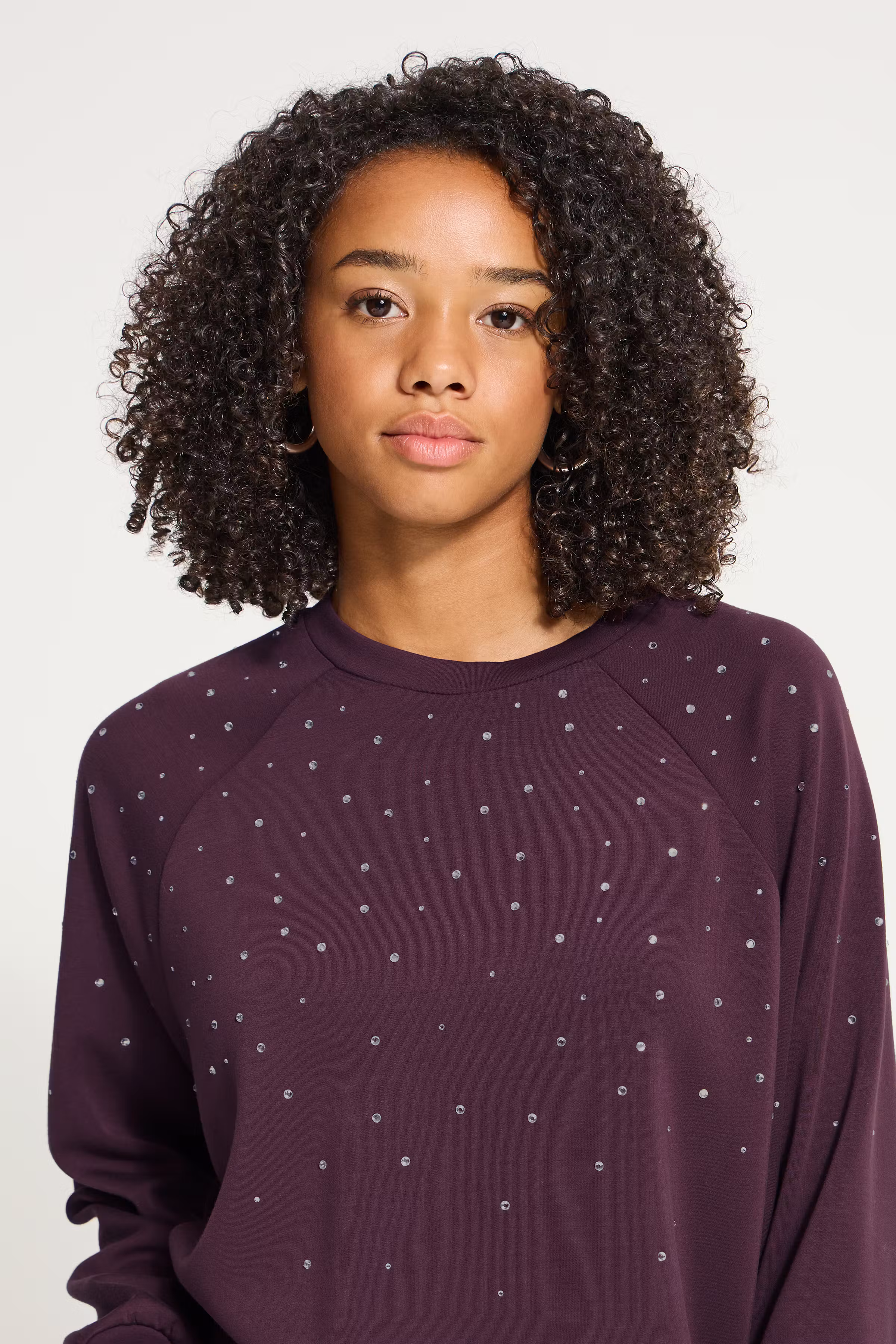 IHAMIAS Sweatshirt LOOKBOOK DETAIL 20127122-191619