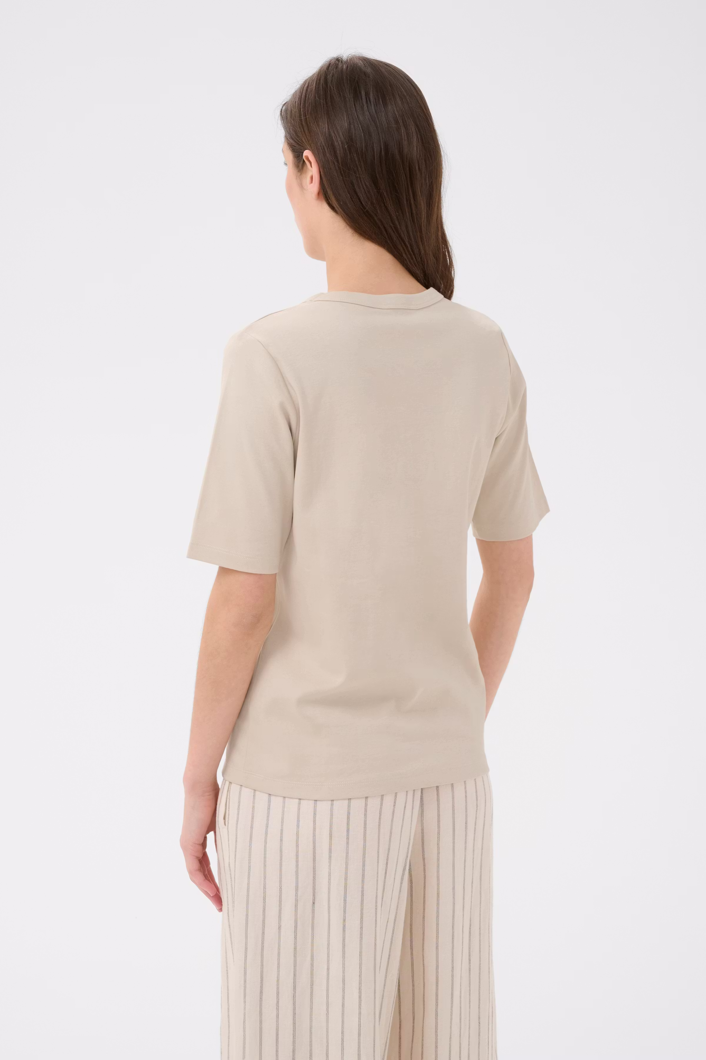 RatanaPW T-shirt LOOKBOOK BACK 30309870-130400