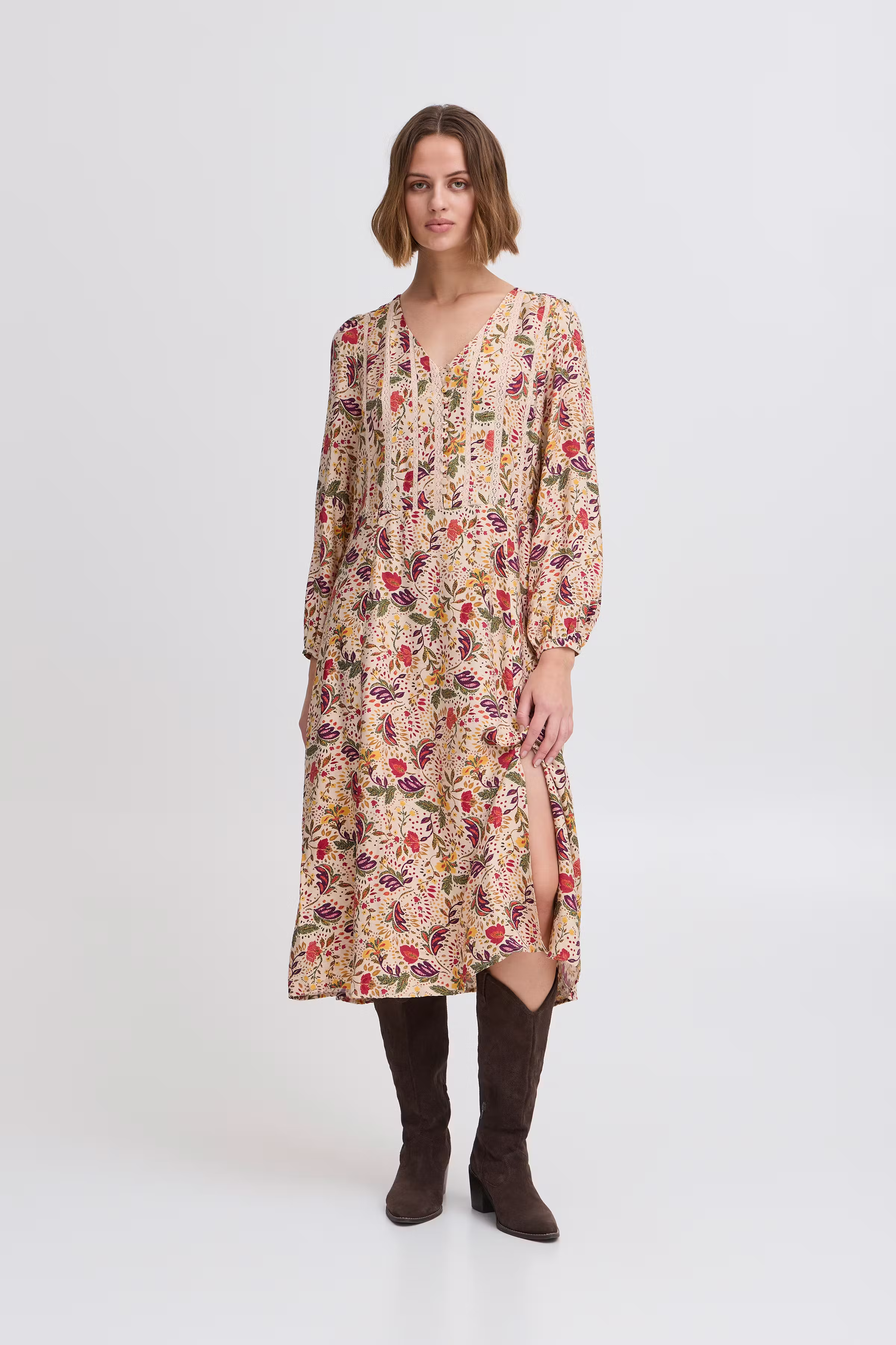 IRNOLA Kleid LOOKBOOK FRONT 20122070-141209