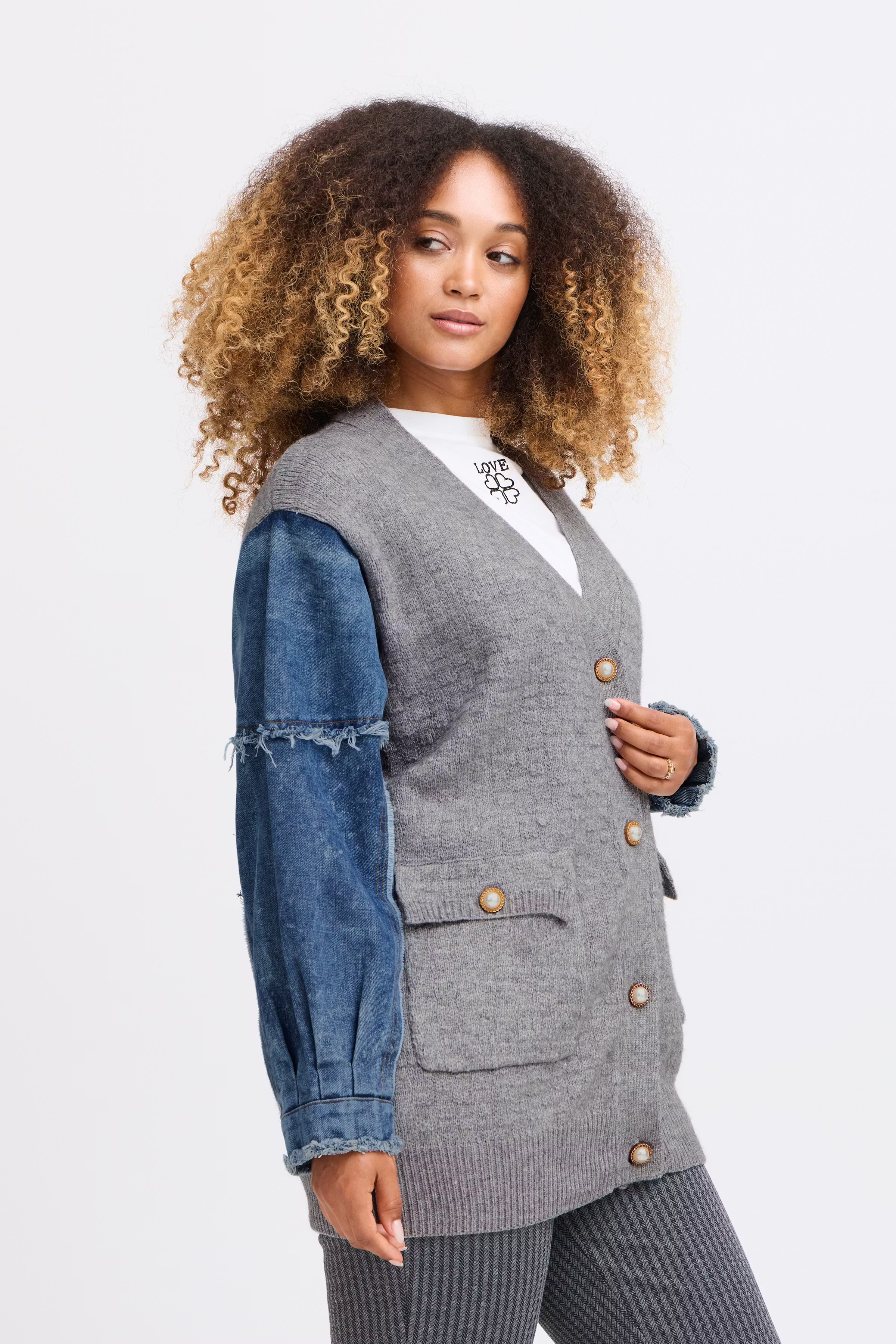 SBBILOBA Cardigan LOOKBOOK FRONT 22100830-203619