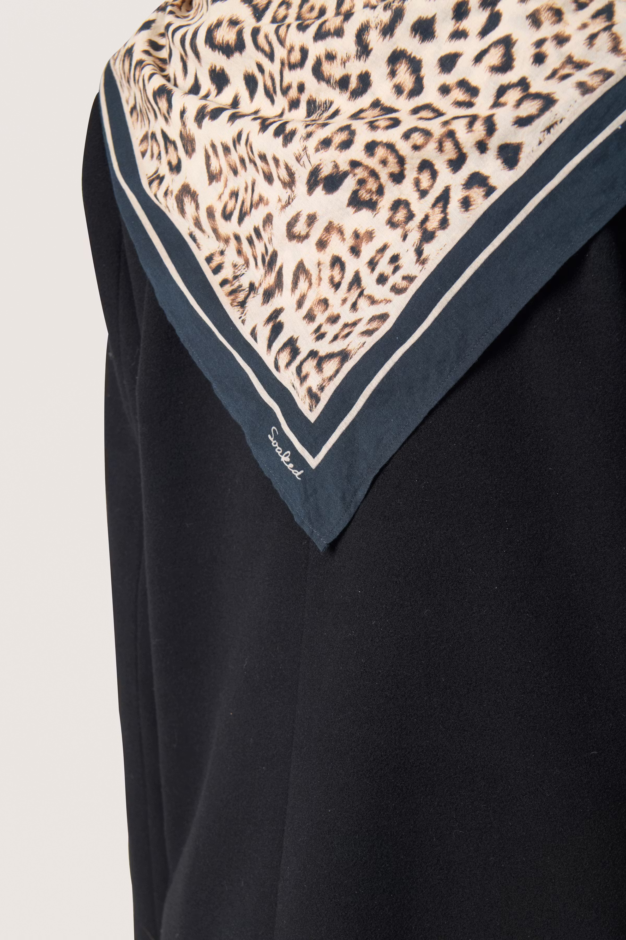 SLElkie Skjerf LOOKBOOK DETAIL 30408481-304037
