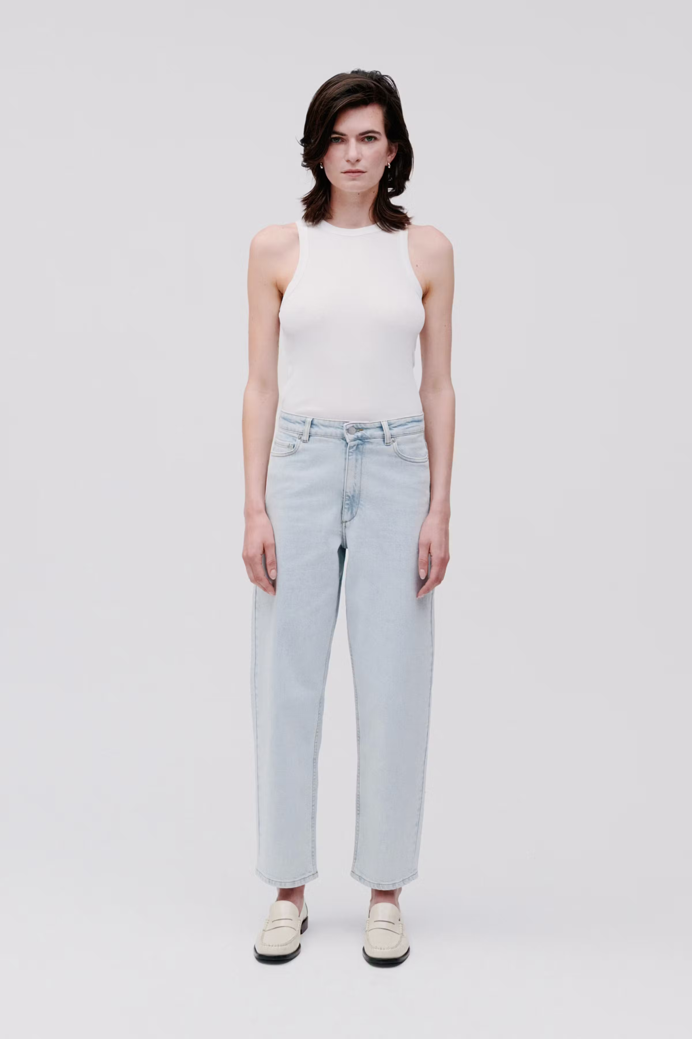 IOPETRA JEANS LOOKBOOK FRONT 30600612-BL806