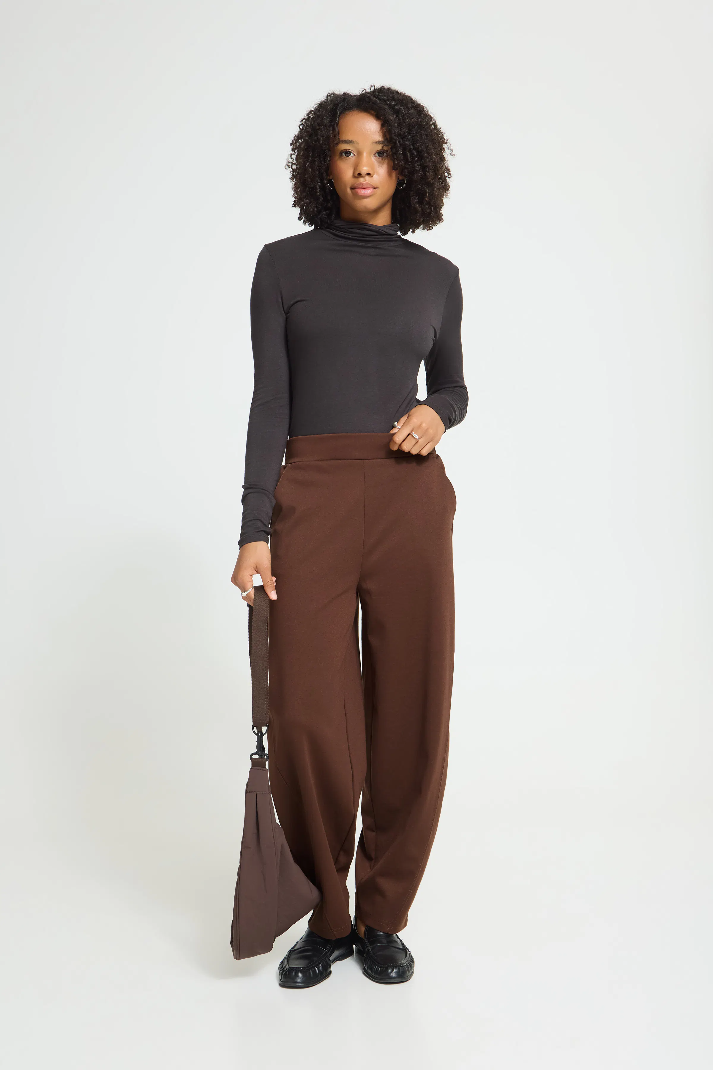 IHKATE Bukser LOOKBOOK FRONT 20123727-191419