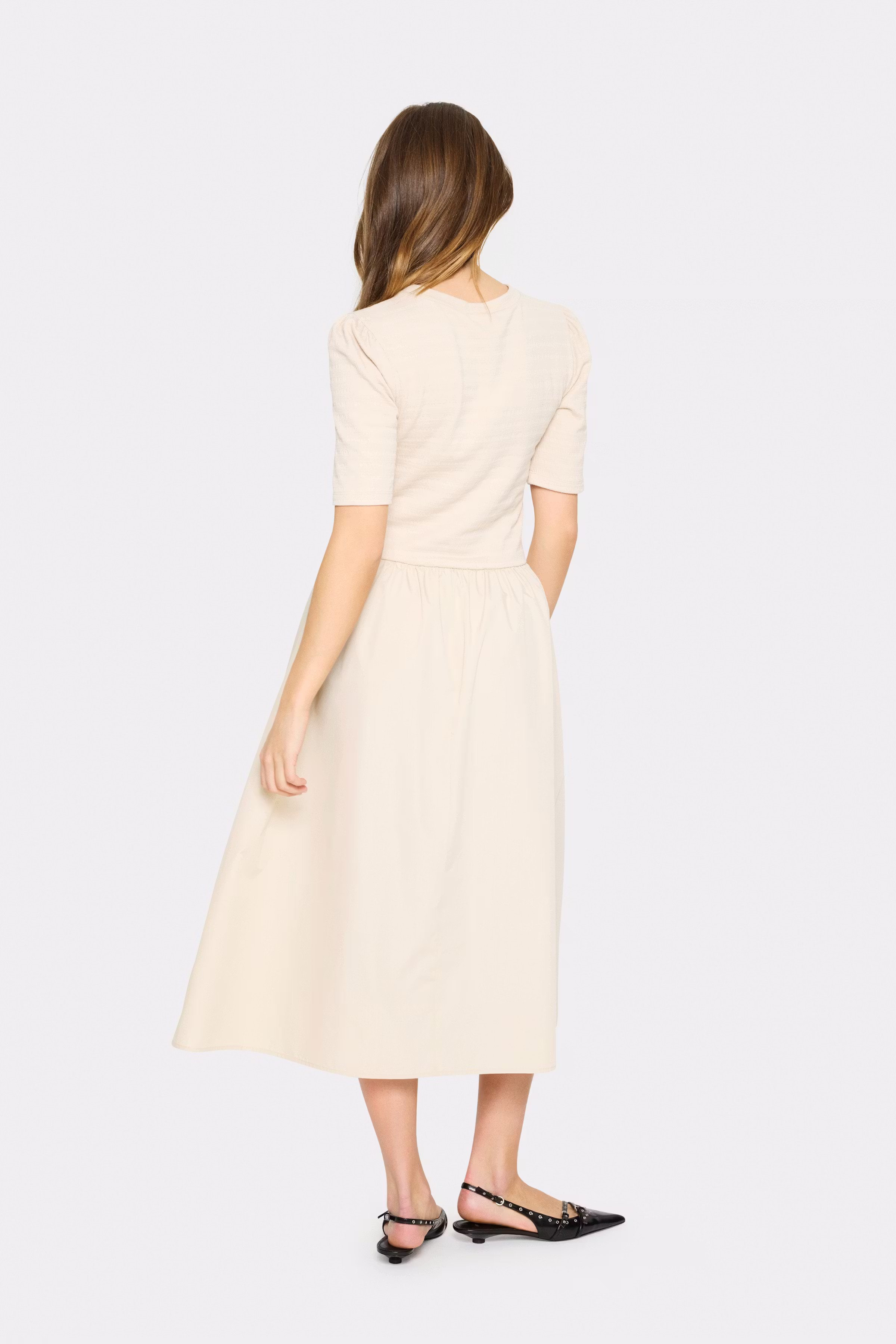 LucianaSZ Kjole LOOKBOOK BACK 30514237-130607