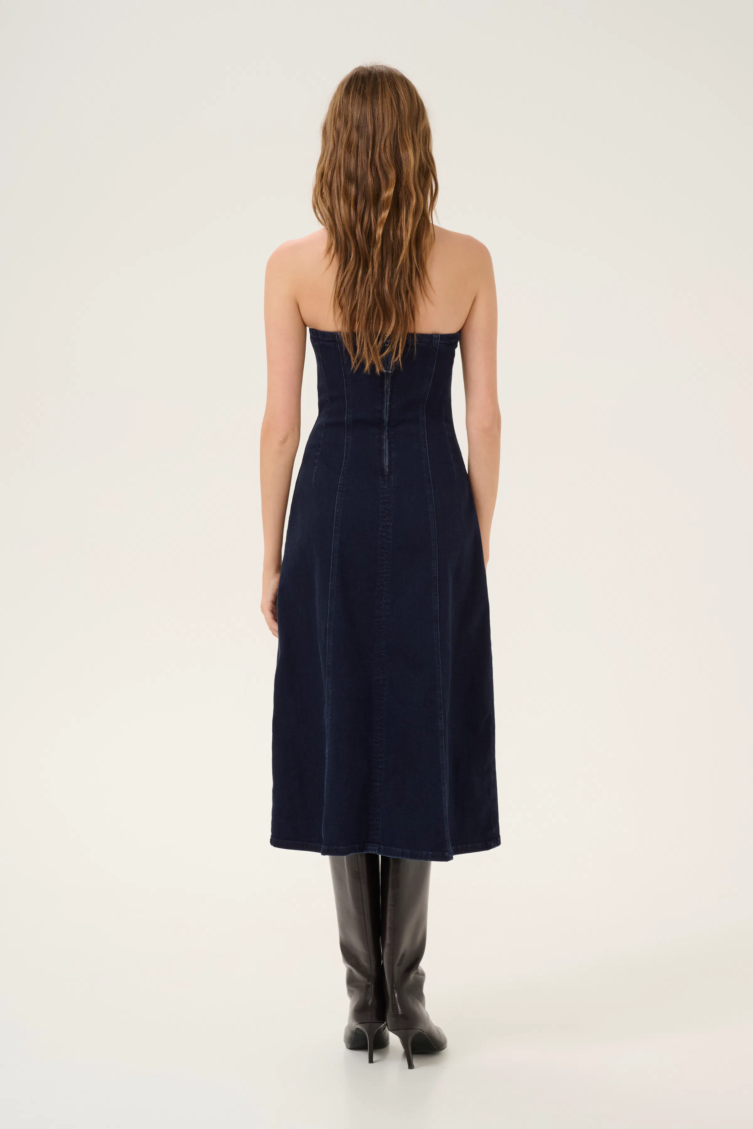 AyoMW Dress LOOKBOOK BACK 10705055-100067