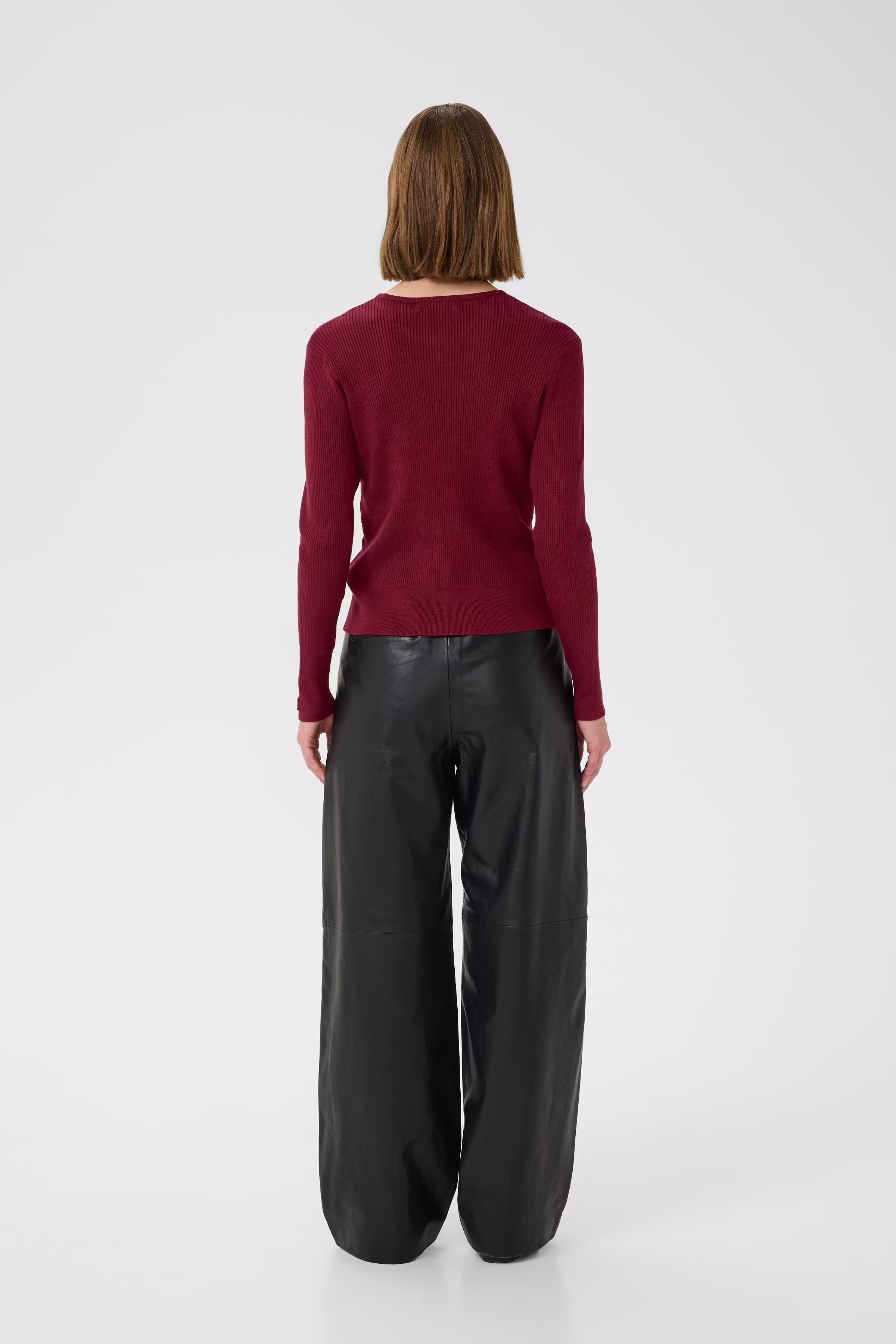 LeenahIW Pullover LOOKBOOK BACK 30110803-191724