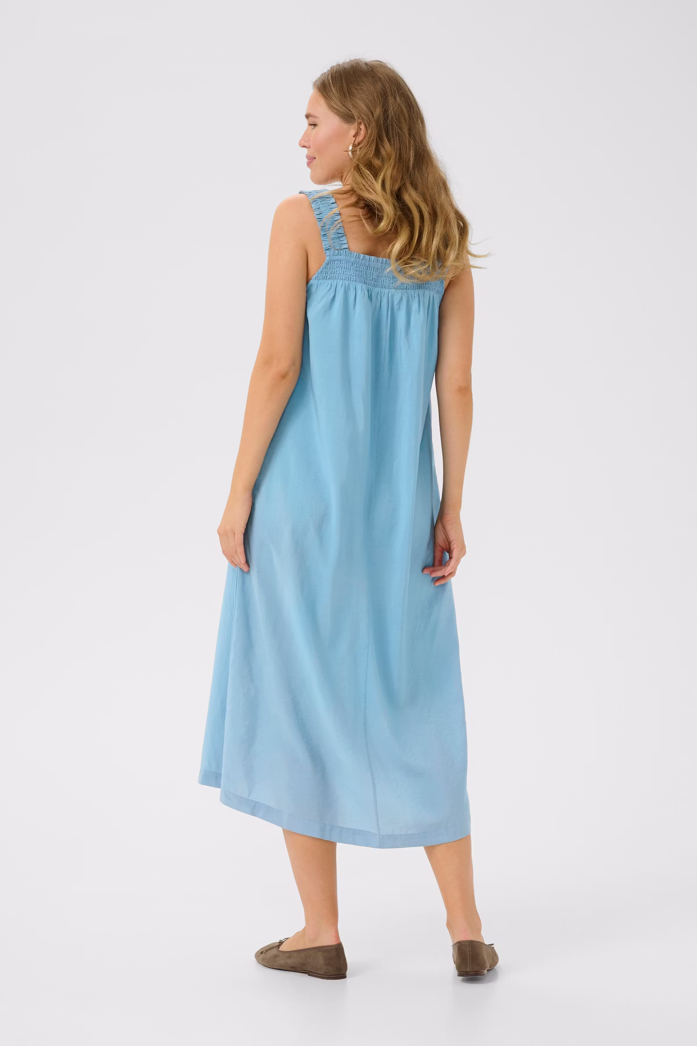 BPjuliana Klänning LOOKBOOK BACK 10590911-164127B