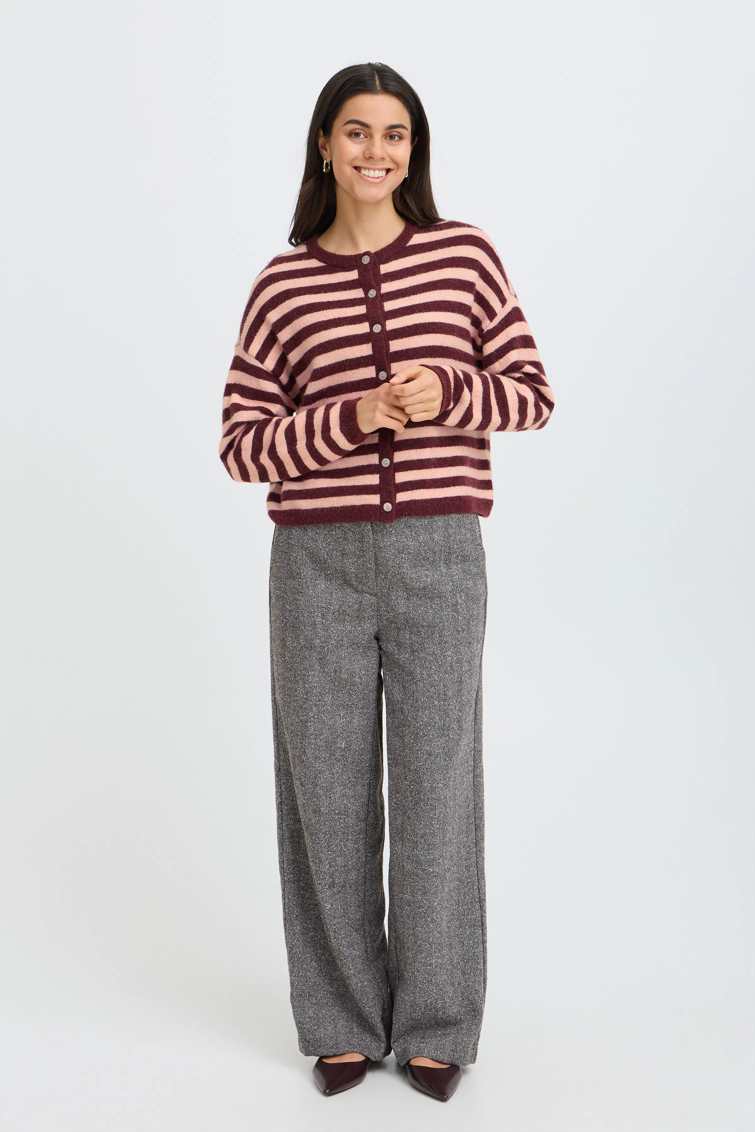 FRIDAA Cardigan LOOKBOOK FRONT 20618350-900012737