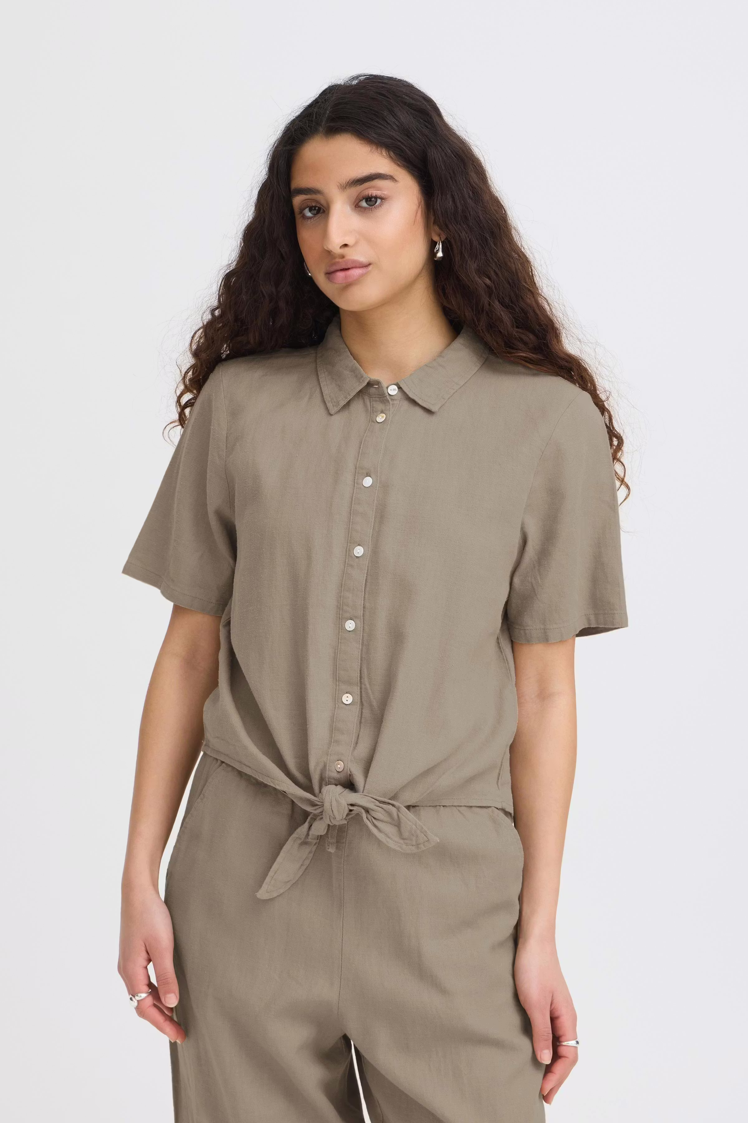 Kortermet skjorte LOOKBOOK FRONT 20122921-171310