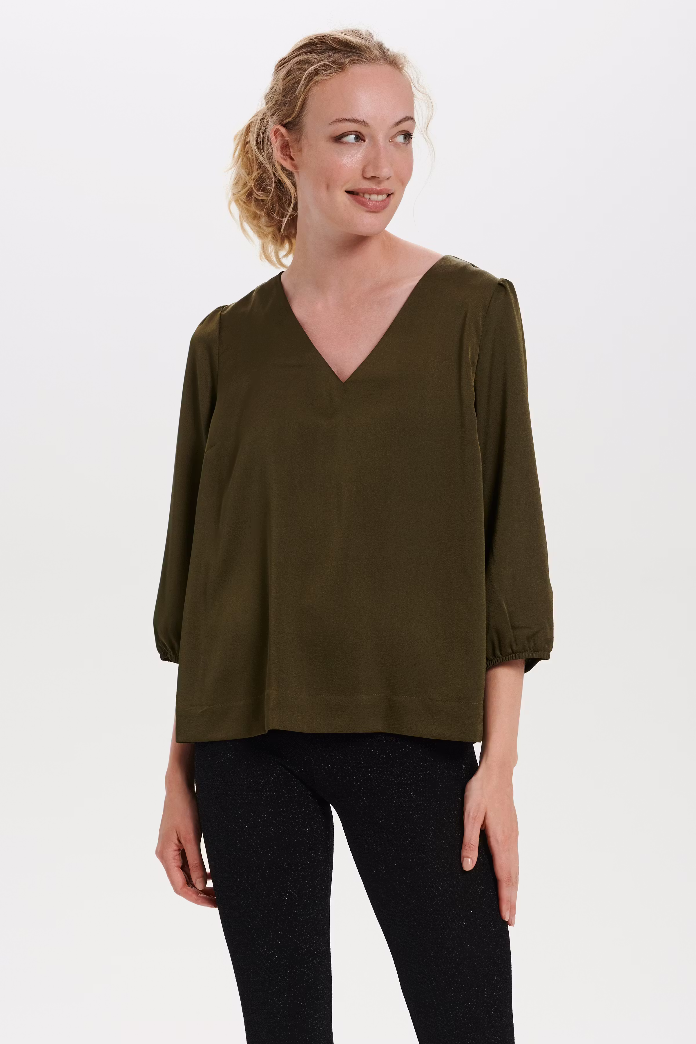 JasmineSZ Leggings

 LOOKBOOK FRONT 30511594-193911