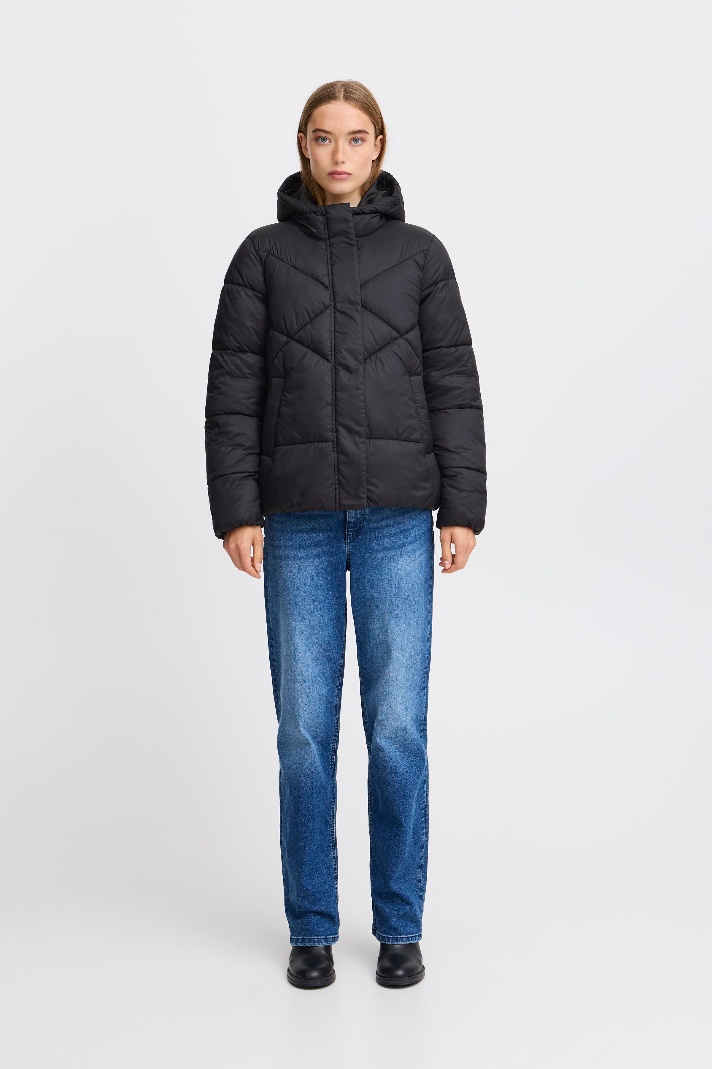 IHZORANA Yttertøy LOOKBOOK FRONT 20121299-194008