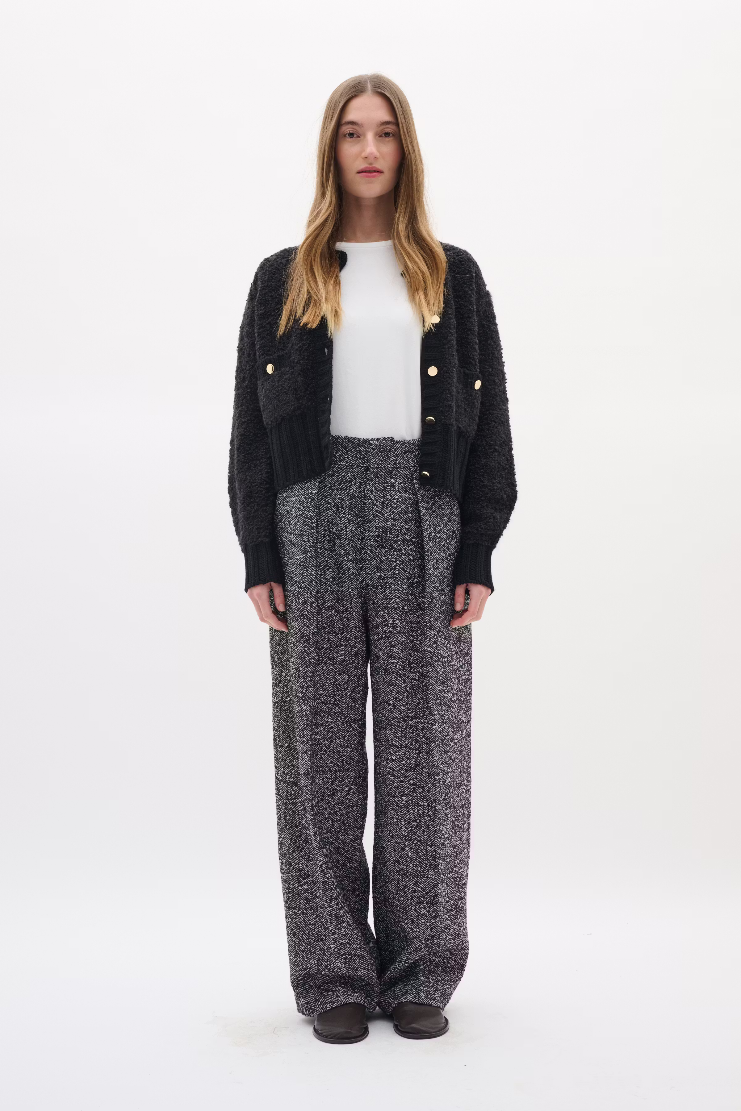 GuoIW Cardigan LOOKBOOK FRONT 30110938-194008