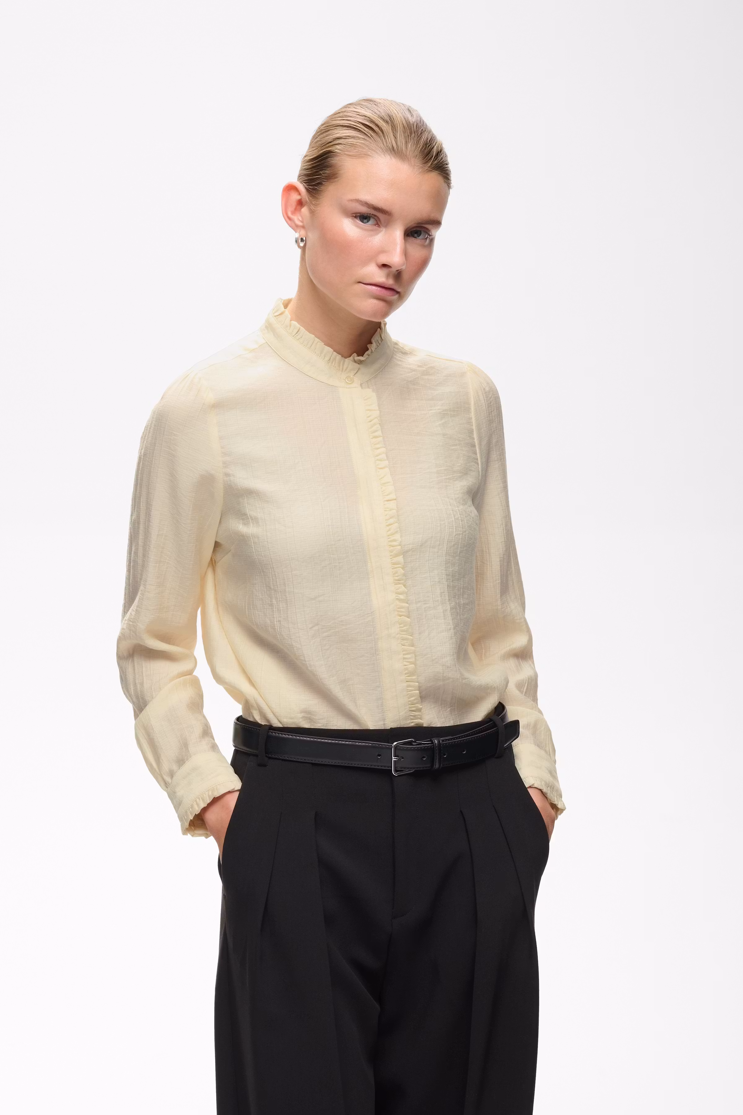 TrishjaIW Skjorte LOOKBOOK FRONT 30111344-120601