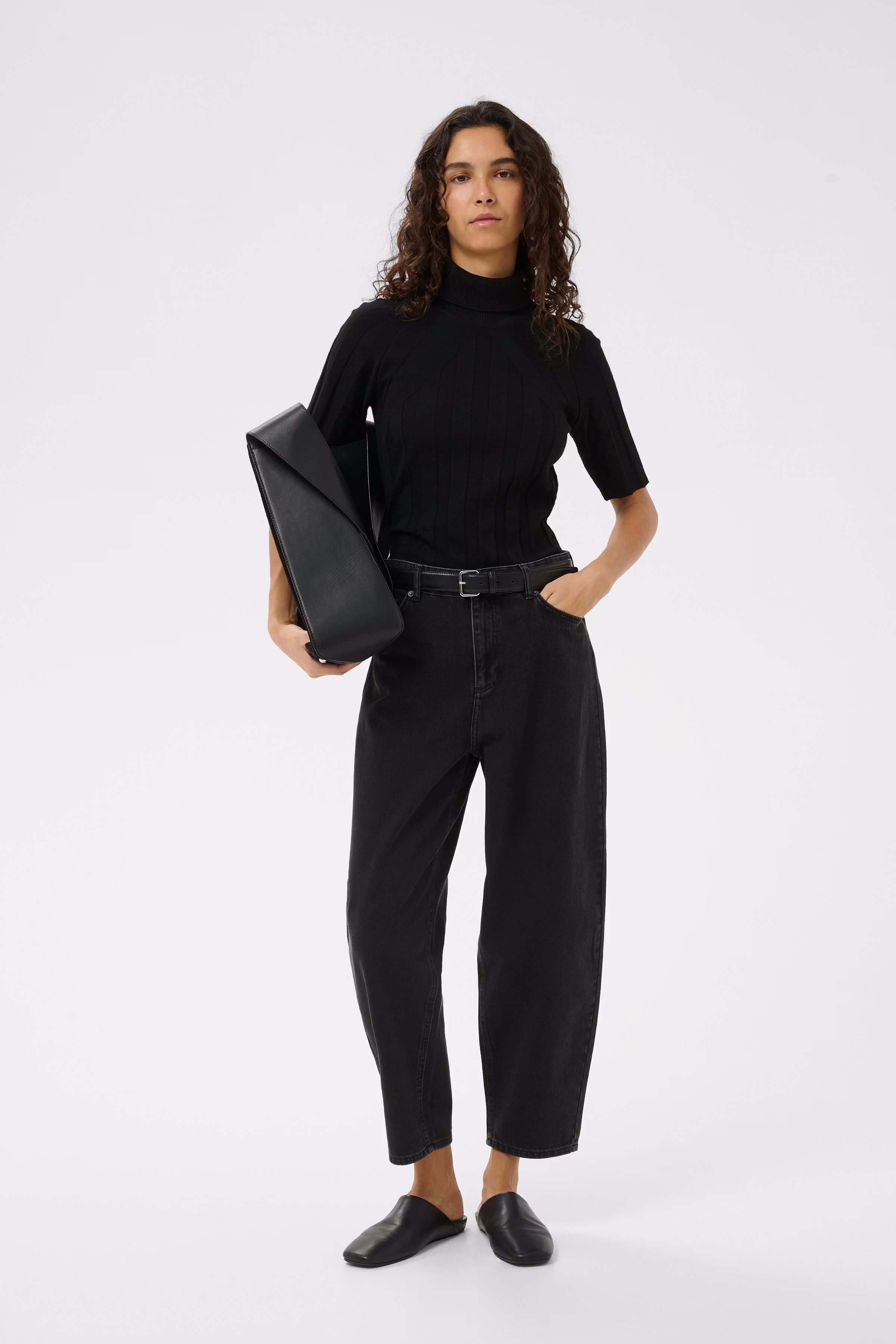 KarfinaIW Barrel Jeans LOOKBOOK FRONT 30111189-194008