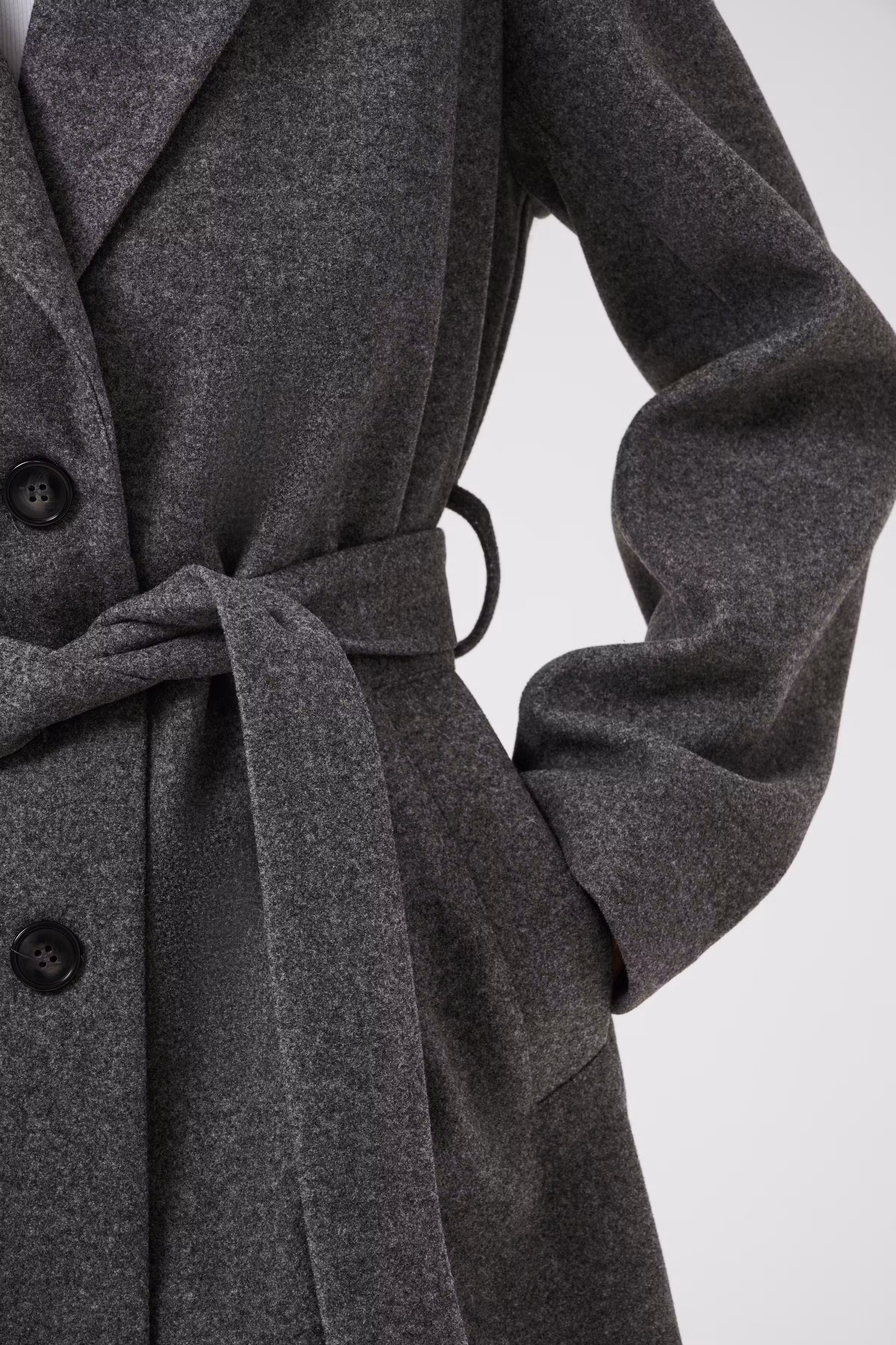 KAsaturn Mantel LOOKBOOK DETAIL 10511086-100125