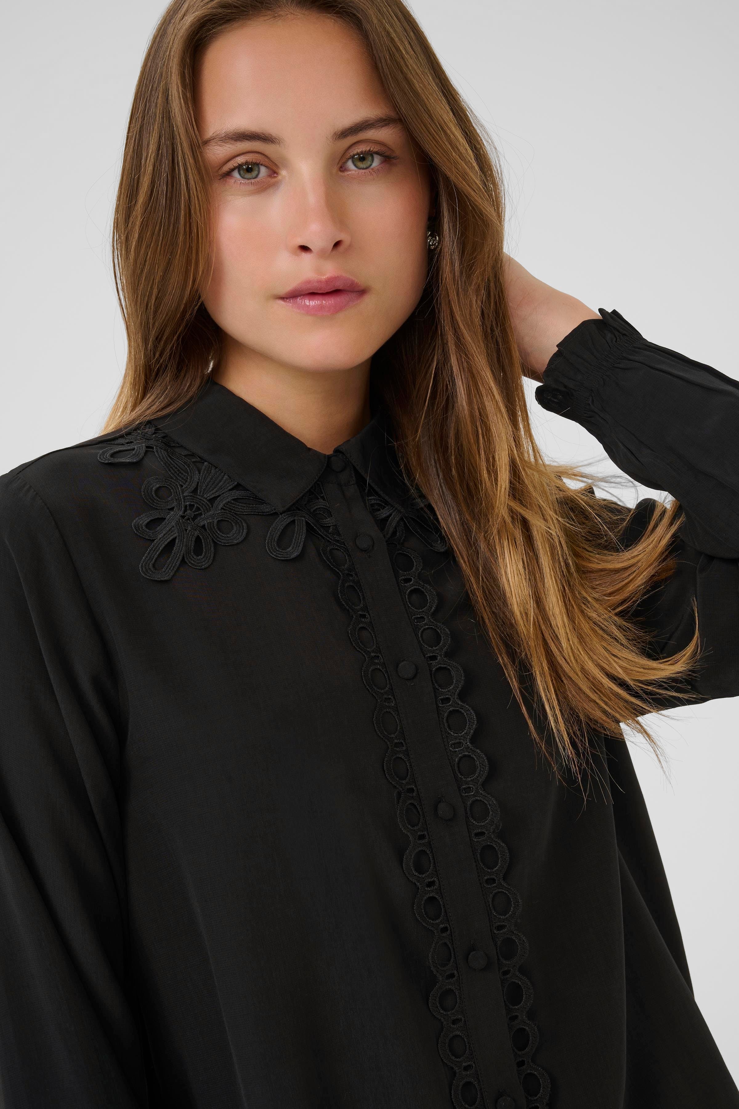 CUamanda Shirt LOOKBOOK DETAIL 50112356-500012