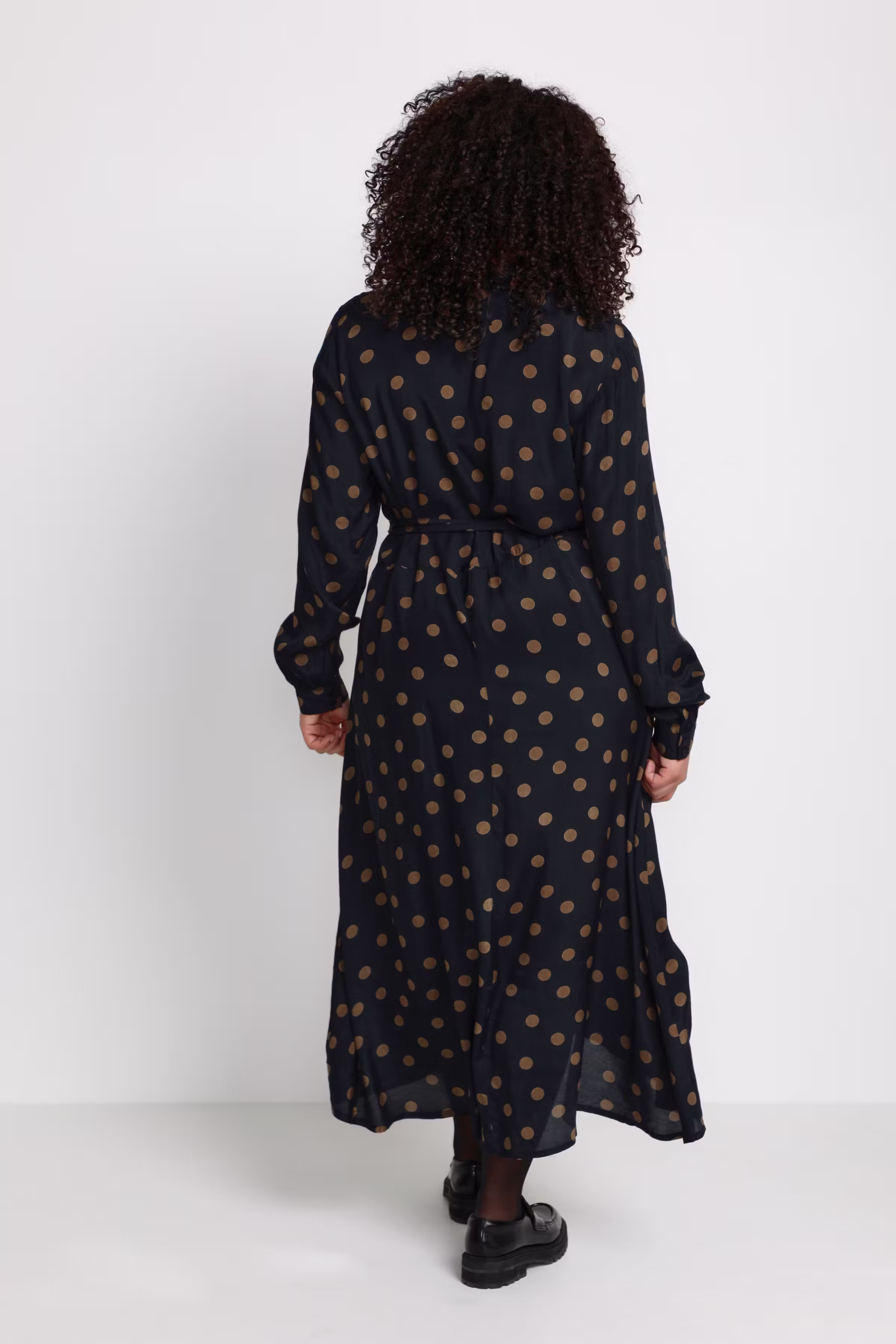 KColivia Kjole LOOKBOOK BACK 10580167-100535