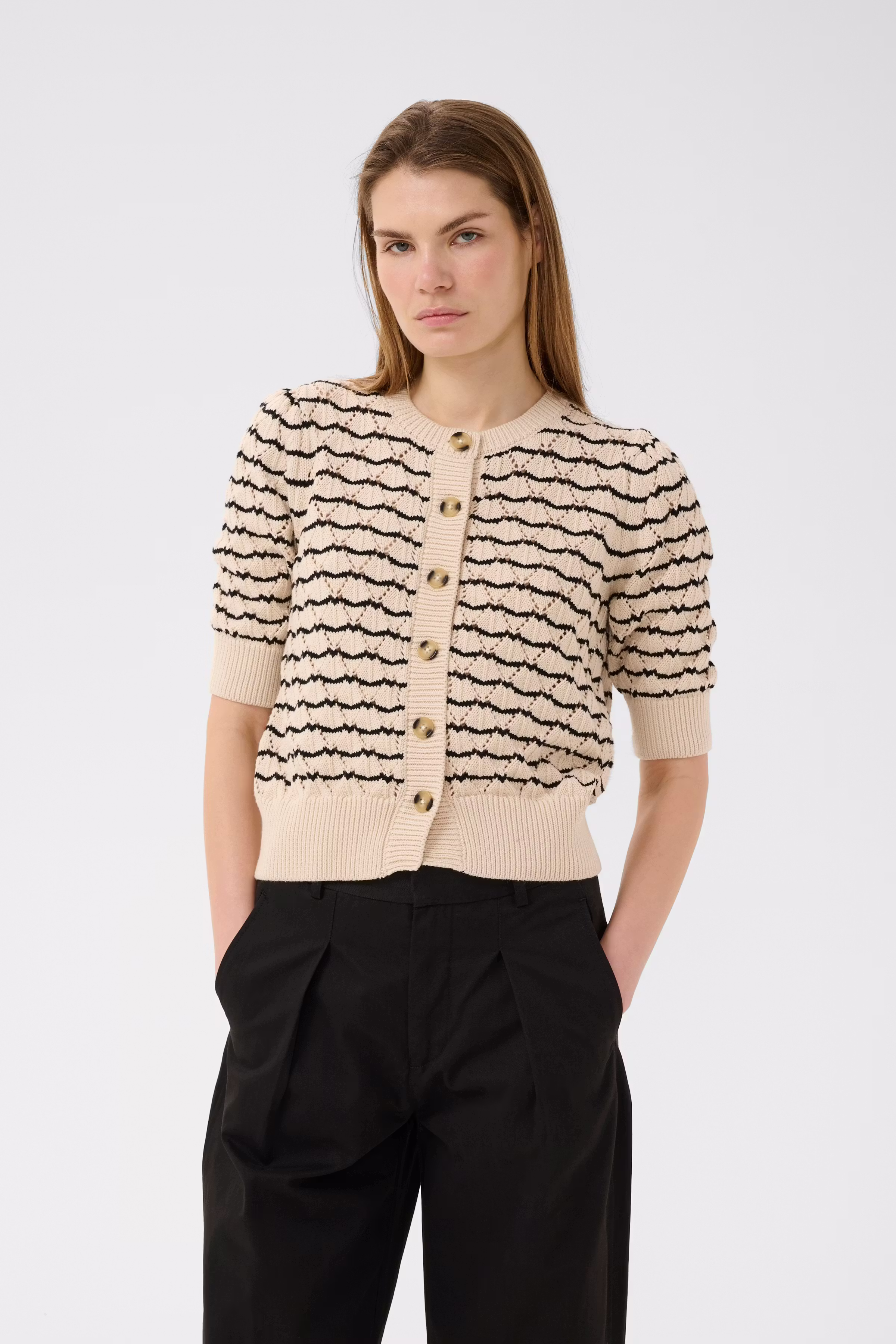 BalettaIW Cardigan LOOKBOOK FRONT 30111212-303136