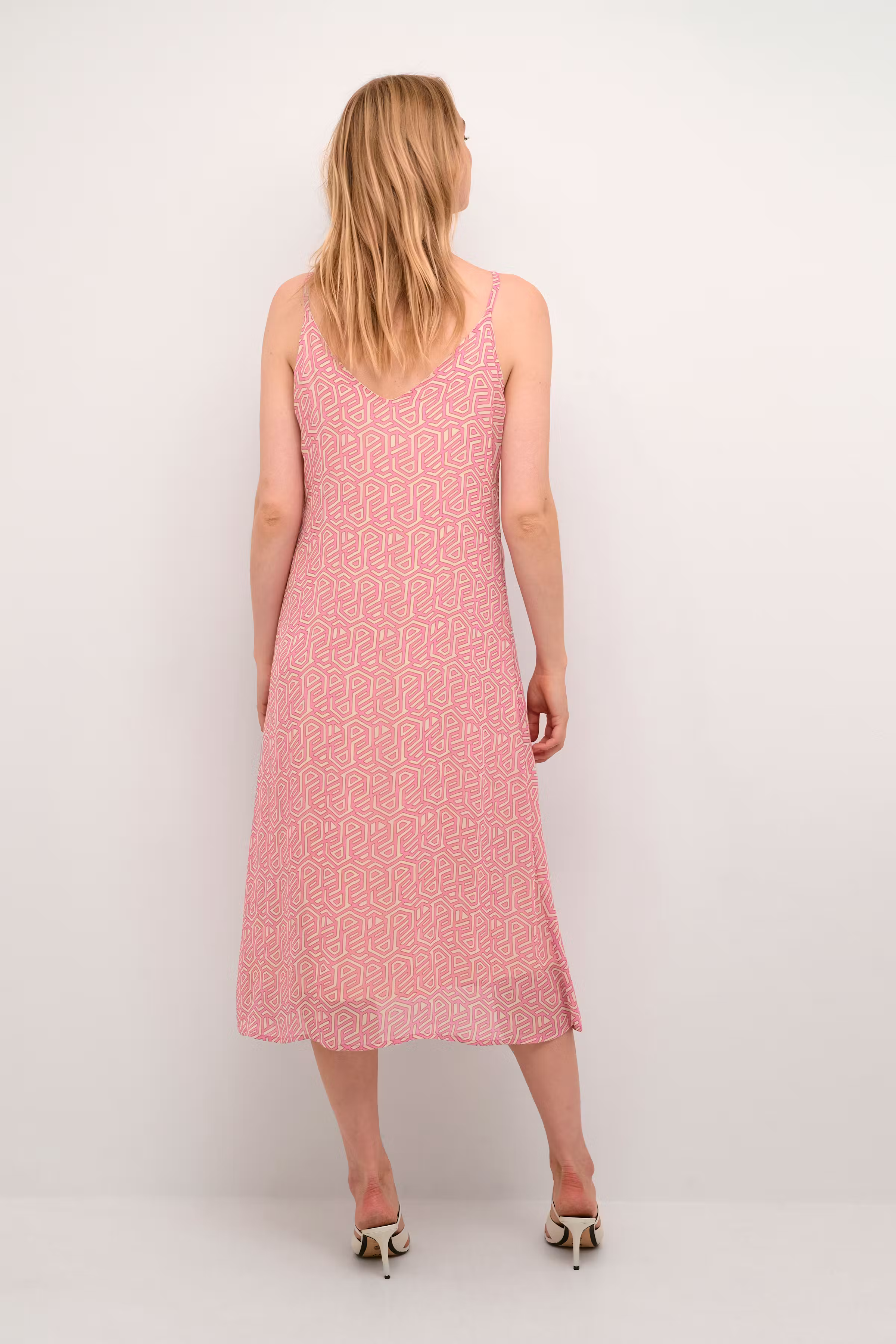 CRLinea Dress LOOKBOOK BACK 10612308-105482