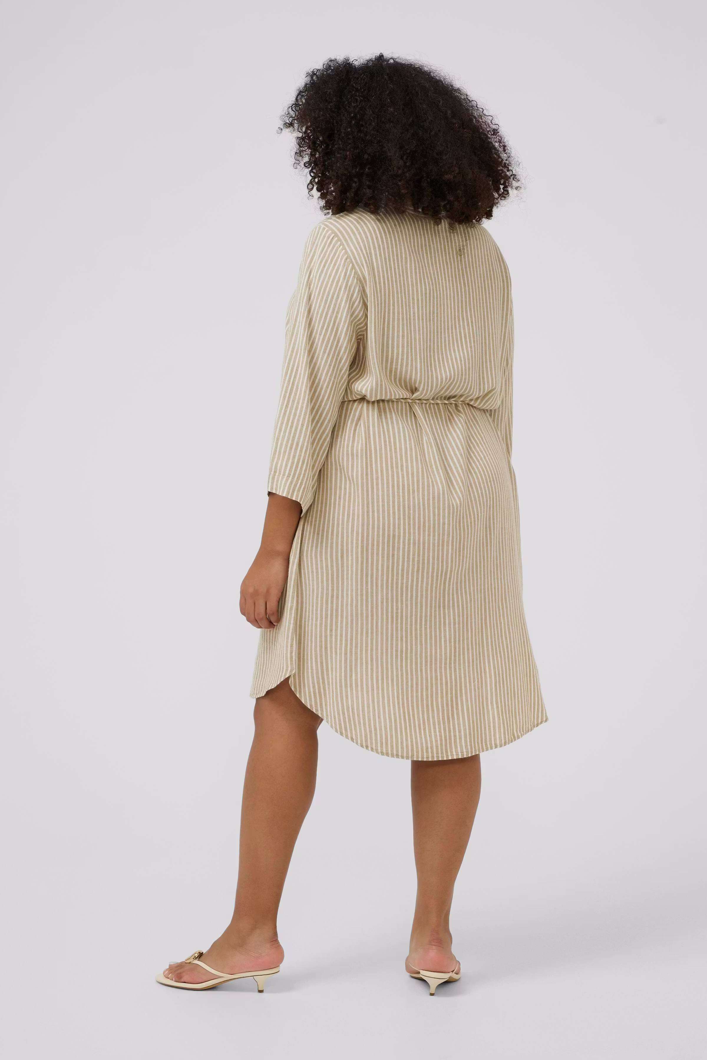 KCmille Dress LOOKBOOK BACK 10584077-105466