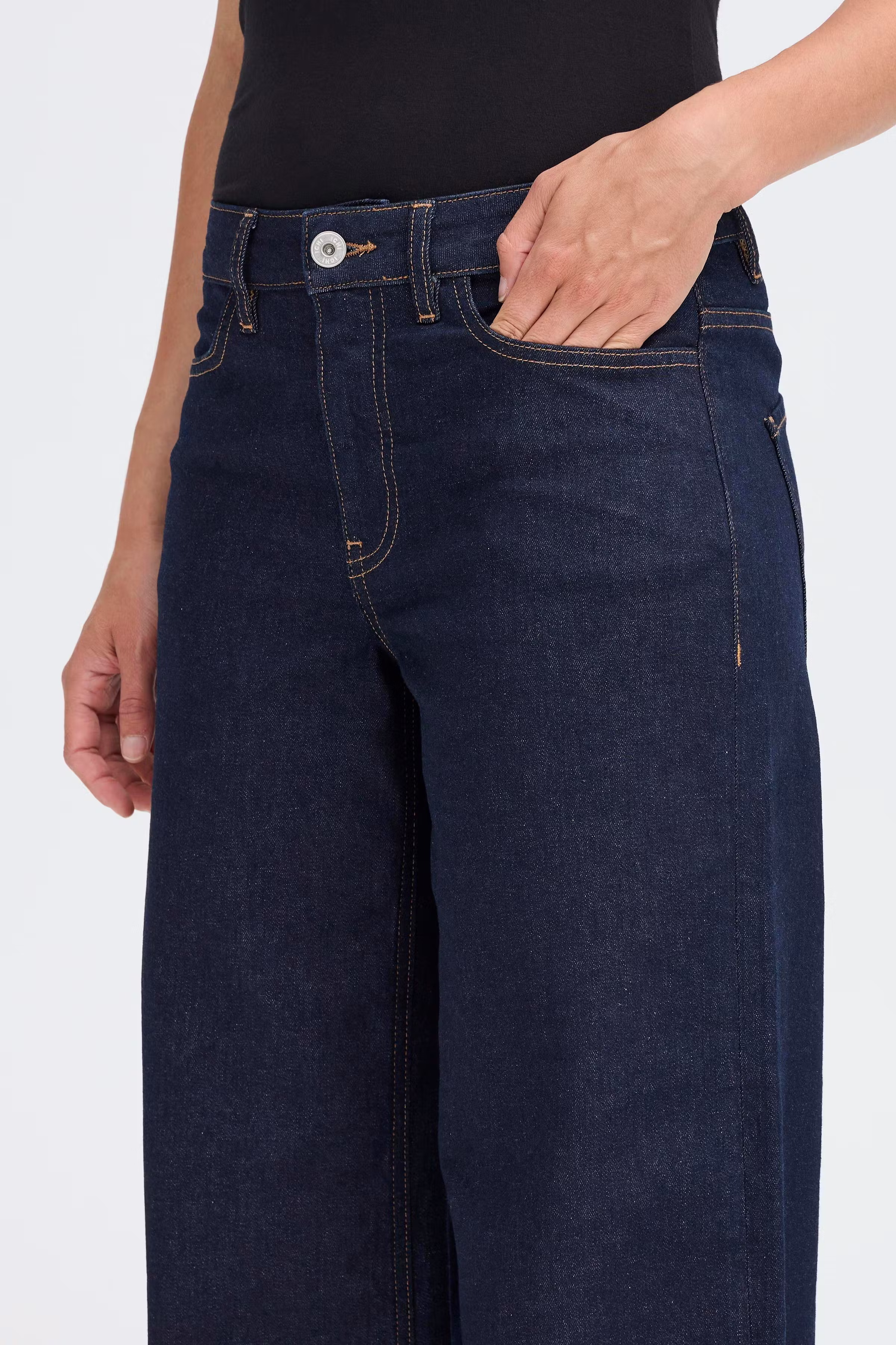 IHTWIGGY WIDE Jeans LOOKBOOK DETAIL 20119022-900000209