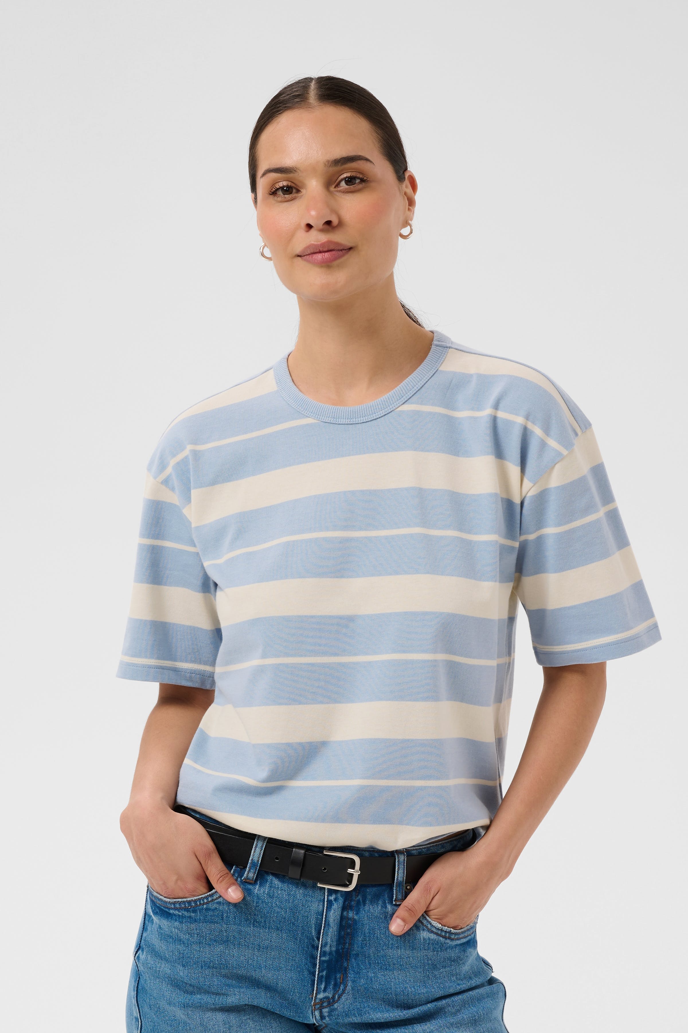 KAwinny T-shirt LOOKBOOK FRONT 10511813-1000009