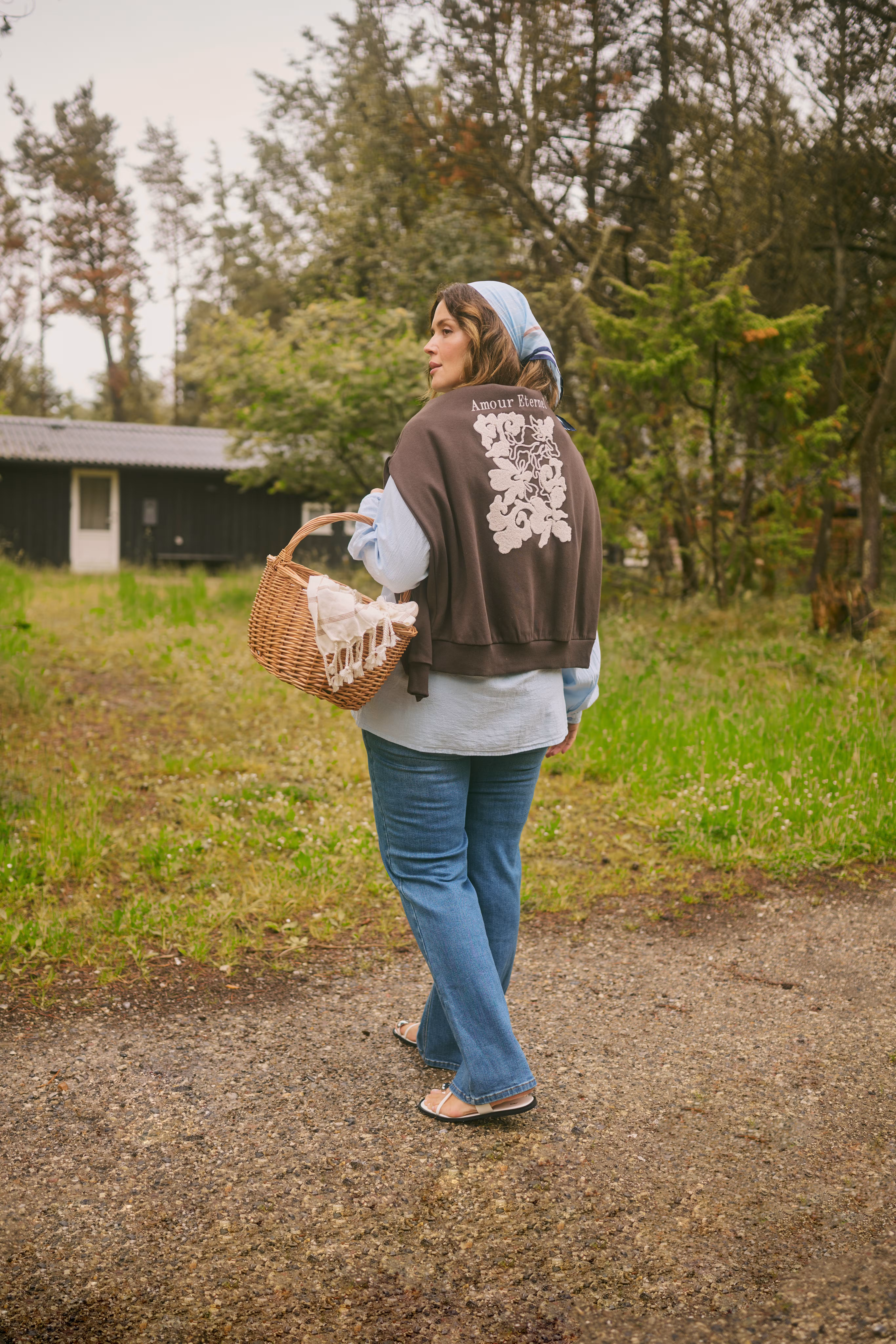 KCroselda Sweatshirt LOCATION NONE 10584291-190915