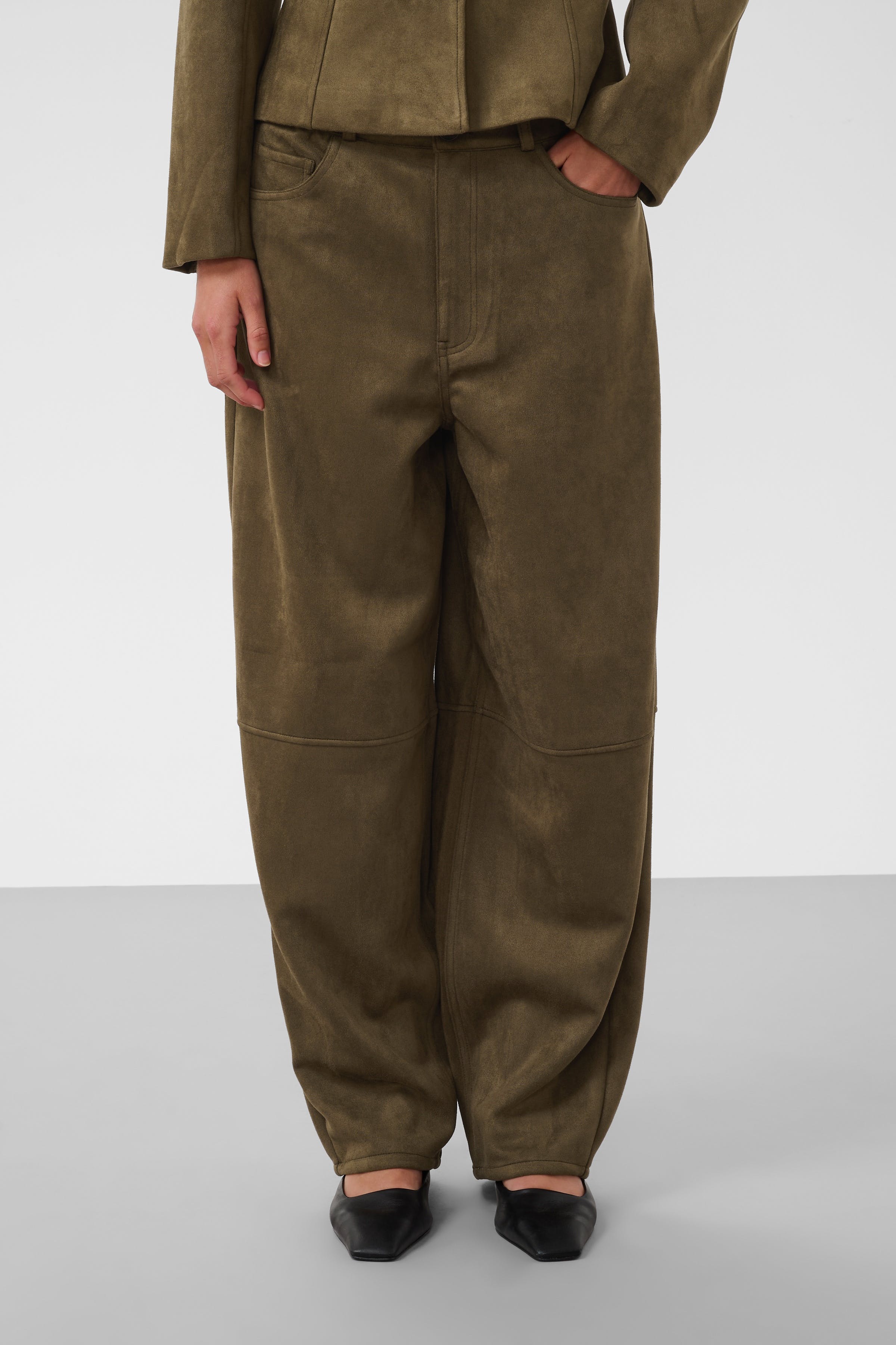 SLSonjia Hose LOOKBOOK FRONT 30409980-190820