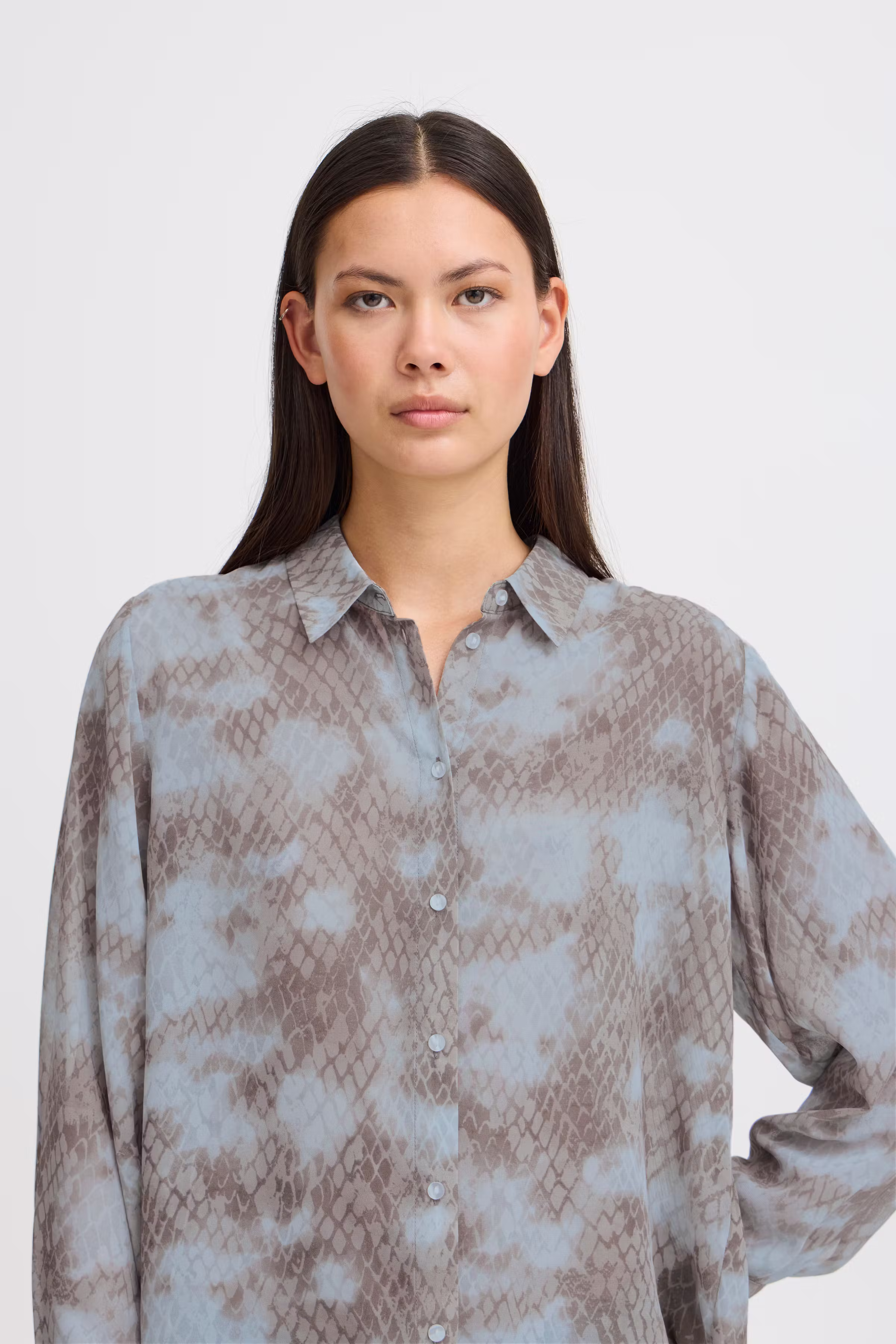 IHNEALLY Skjorte LOOKBOOK DETAIL 20121578-203268