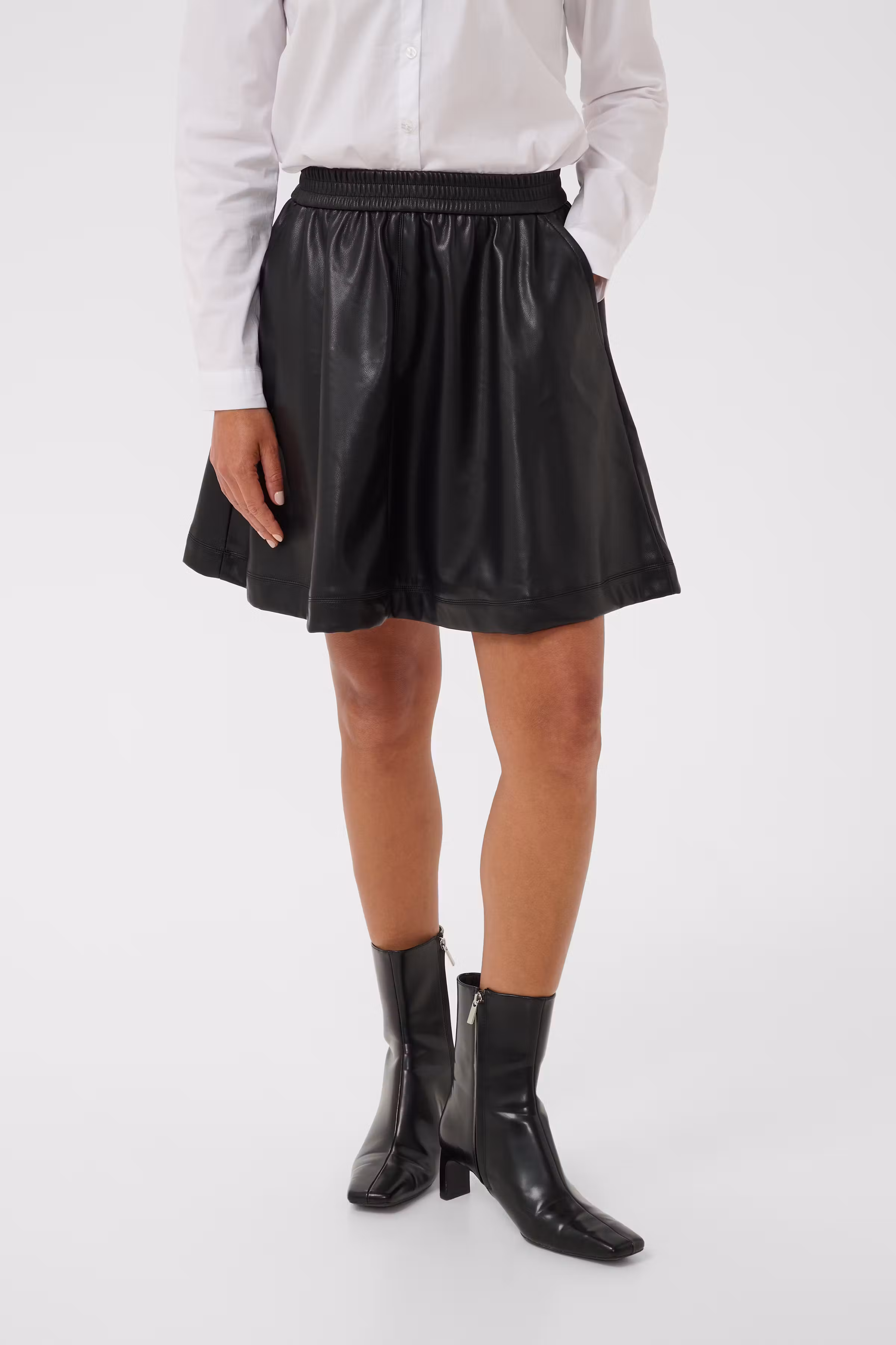 KAarense Skjørt LOOKBOOK FRONT 10512220-100121