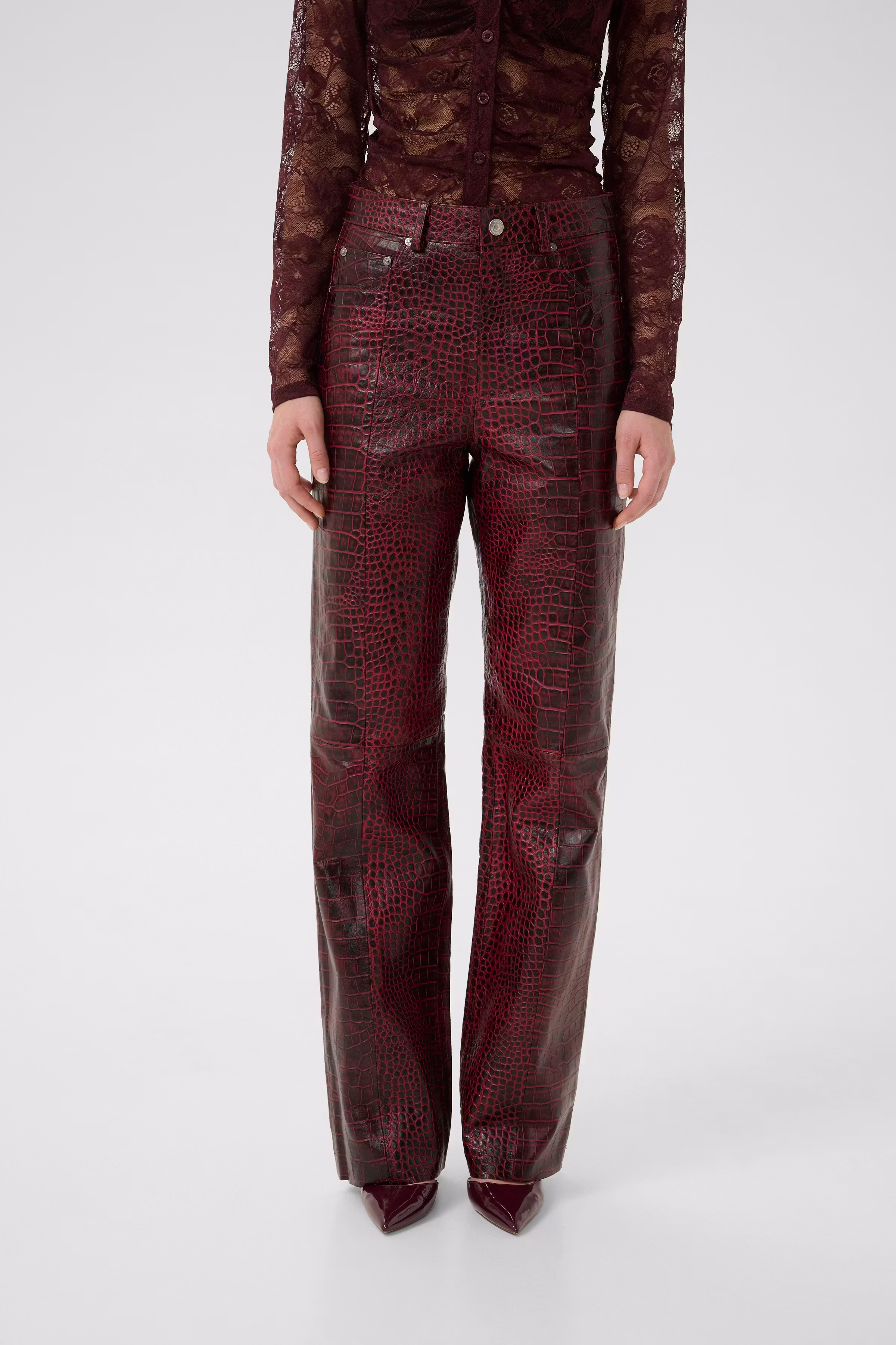 GZbasilia Leather pants LOOKBOOK FRONT 10910742-108341