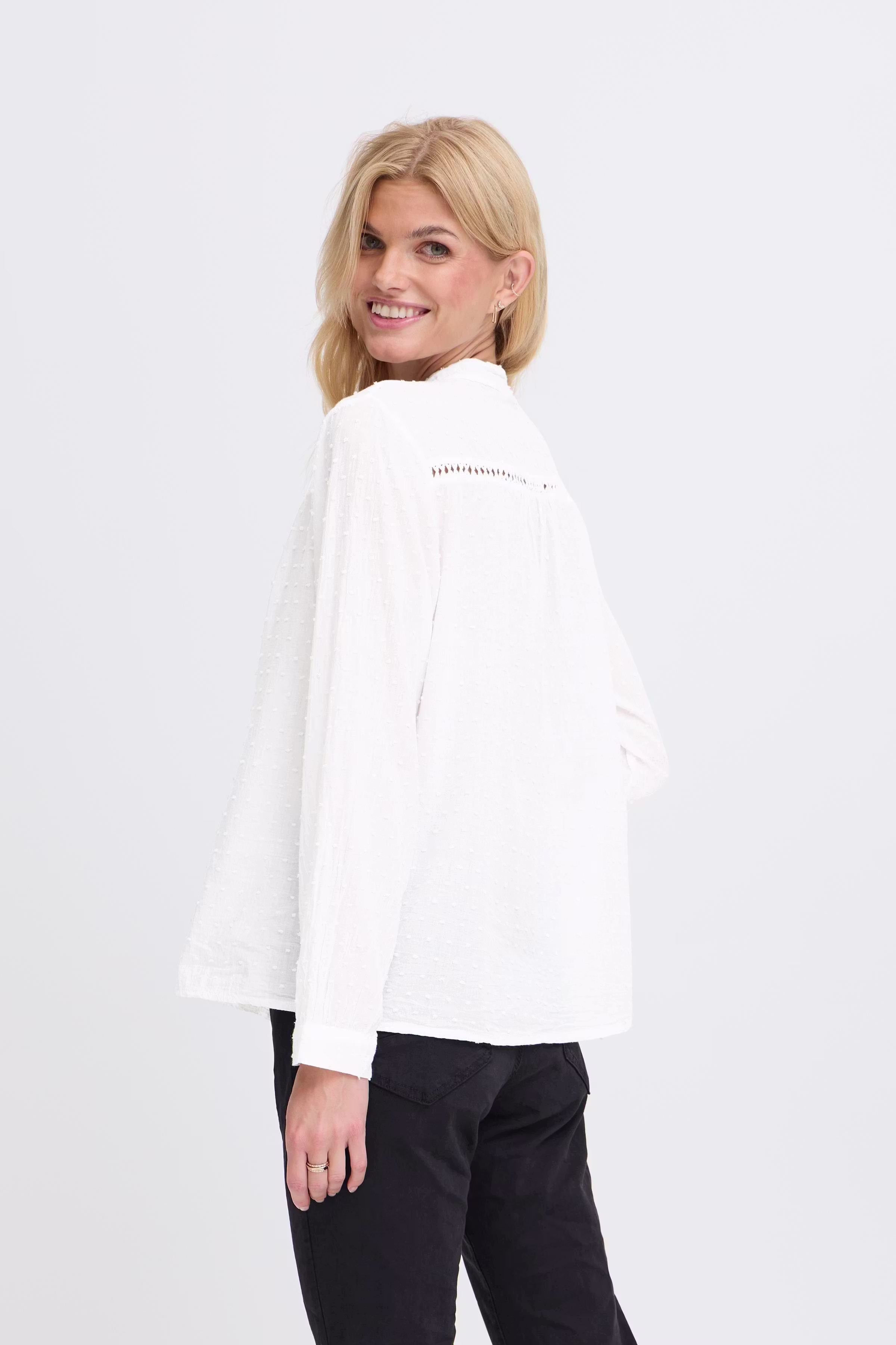 SBLIFA Bluse LOOKBOOK BACK 22100919-110602