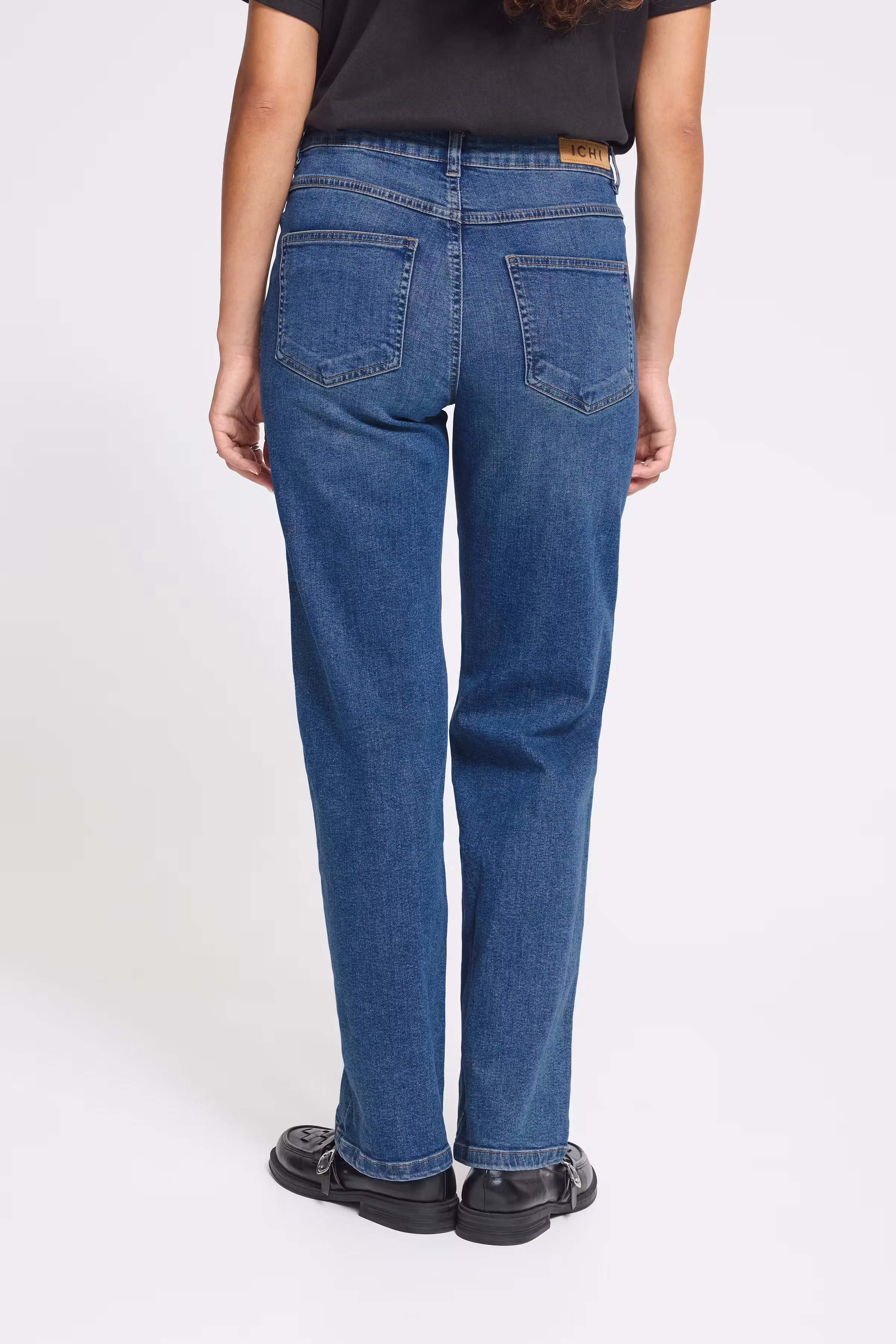 IHTWIGGY STRAIGHT Jeans LOOKBOOK BACK 20119128-19037