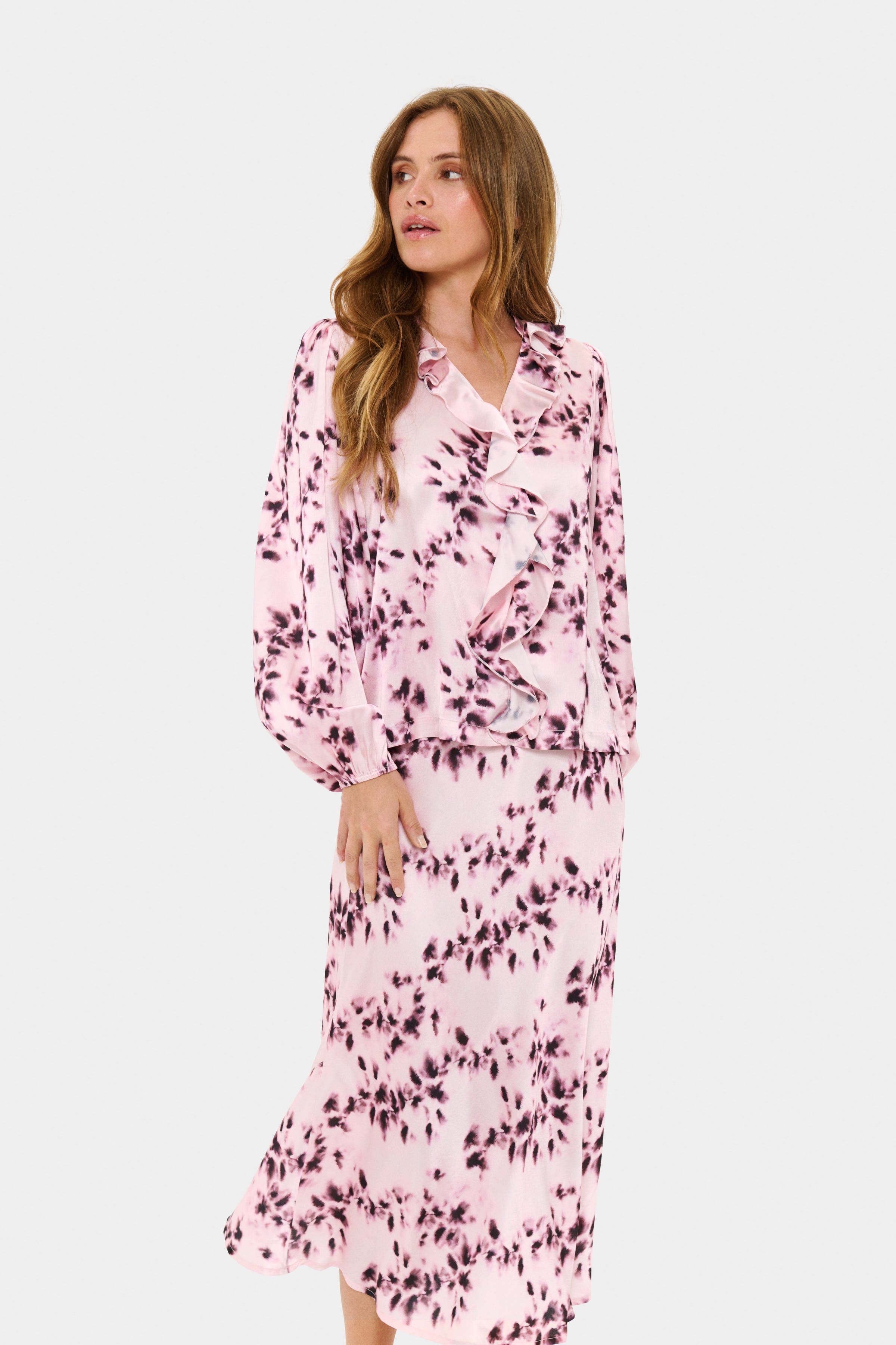 NellaSZ Blouse LOOKBOOK FRONT 30514553-304328