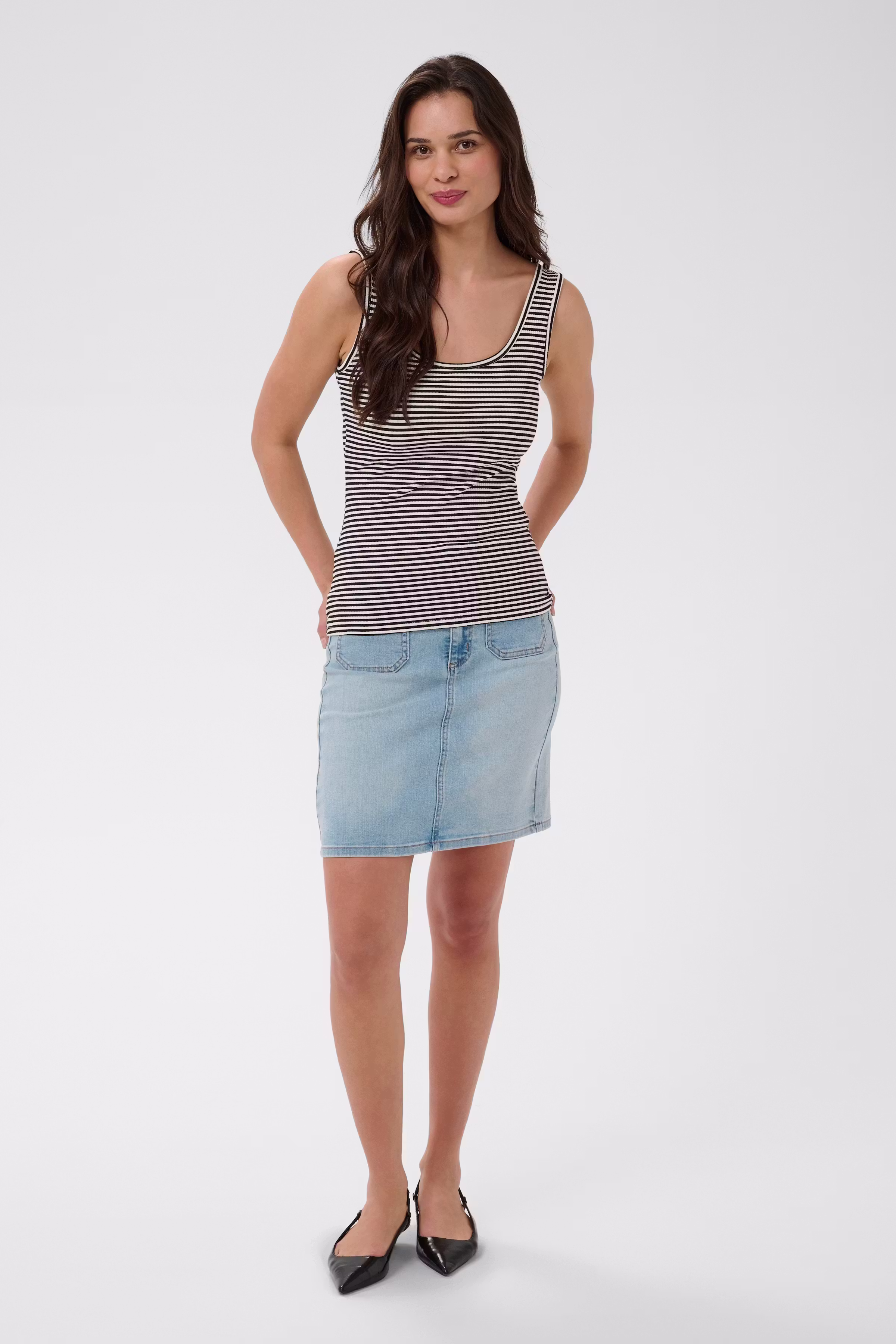 KAtiana Top LOOKBOOK FRONT 10511511-100200