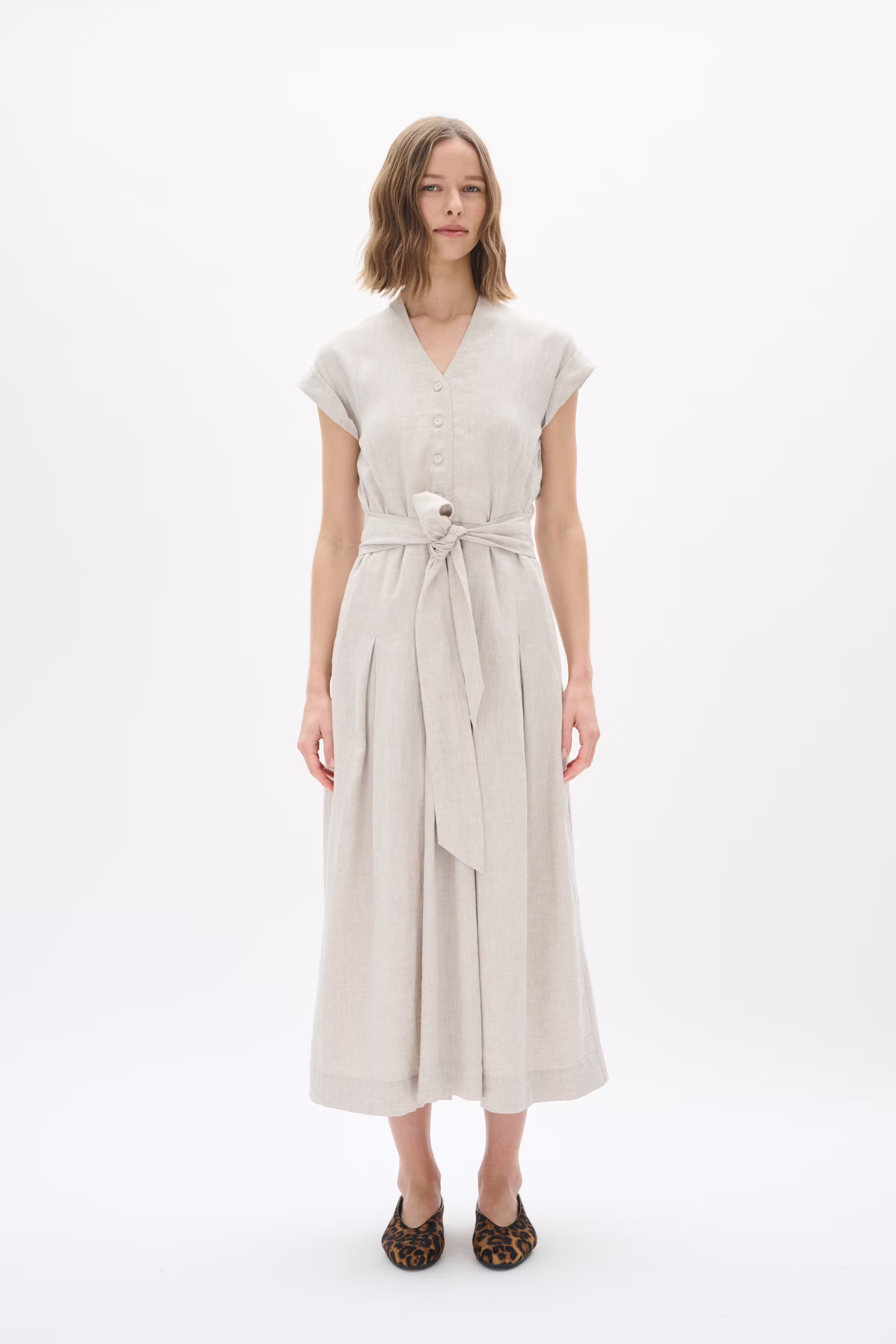 RimoneIW Linen Dress LOOKBOOK FRONT 30110362-1304031