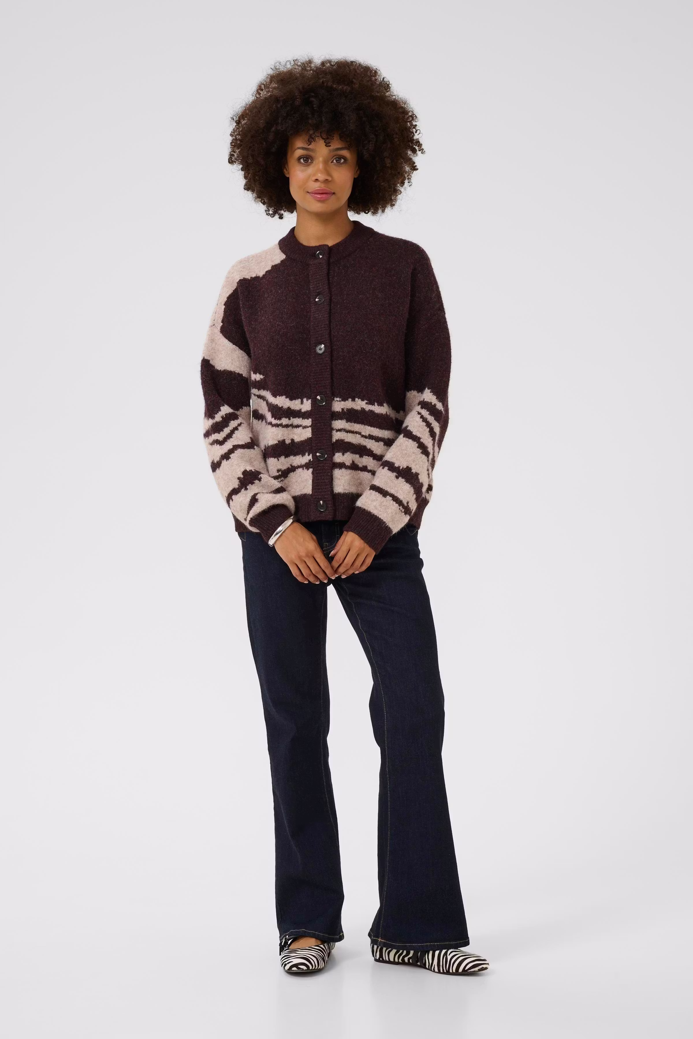 CUzinna Cardigan LOOKBOOK FRONT 50112110-1909151