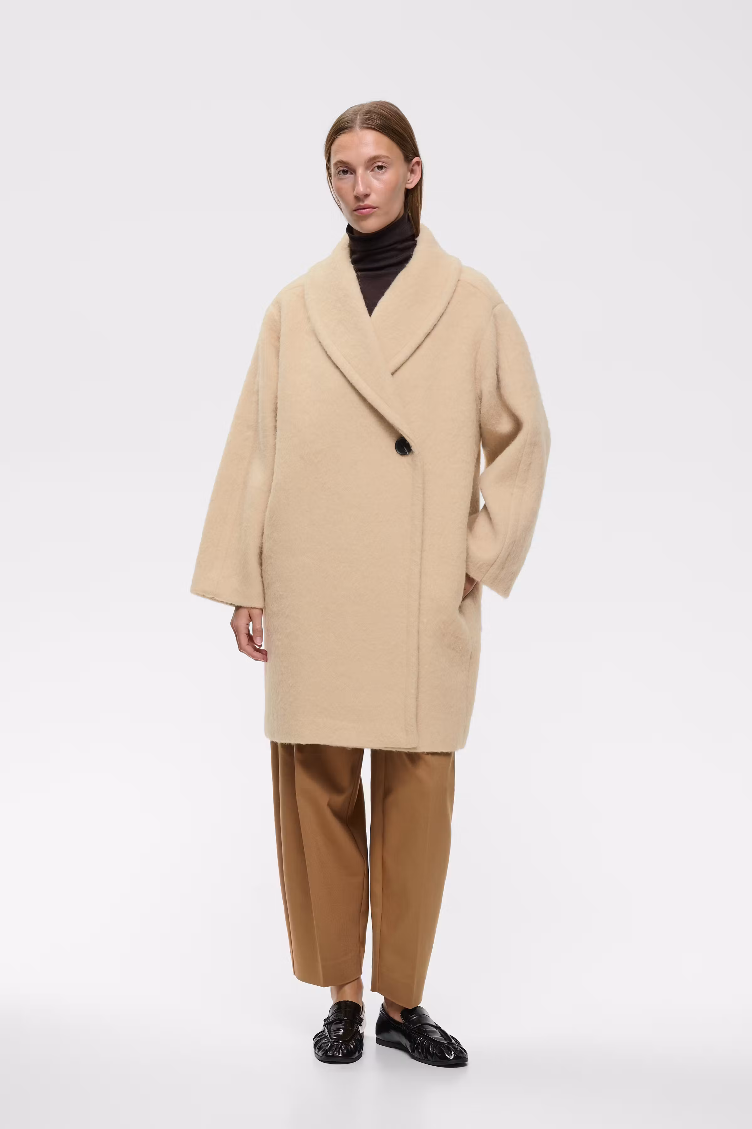 ZUZIEIW Mantel LOOKBOOK FRONT 30112657-151114