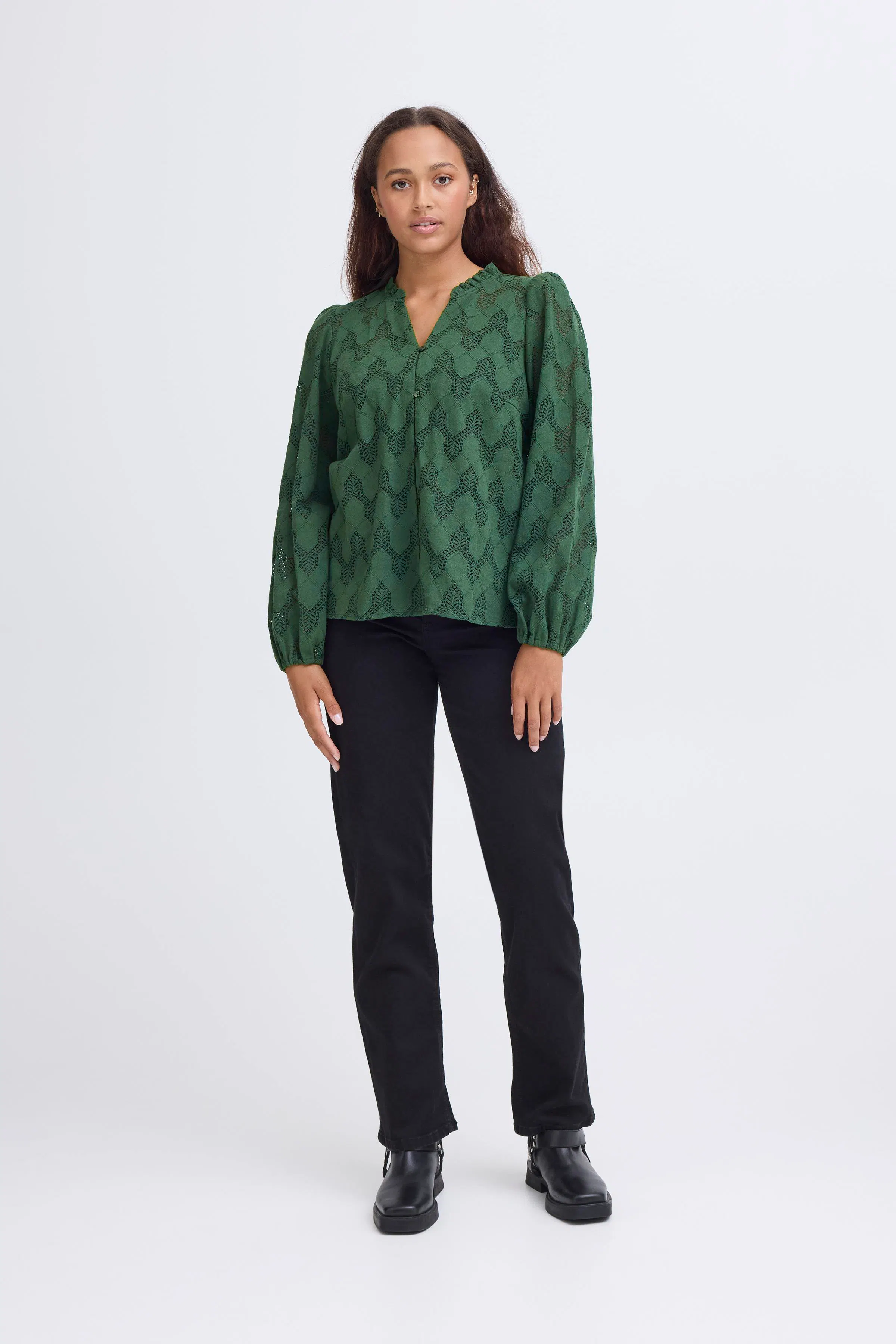 IHJUNELA Overhemd LOOKBOOK FRONT 20124459-195920