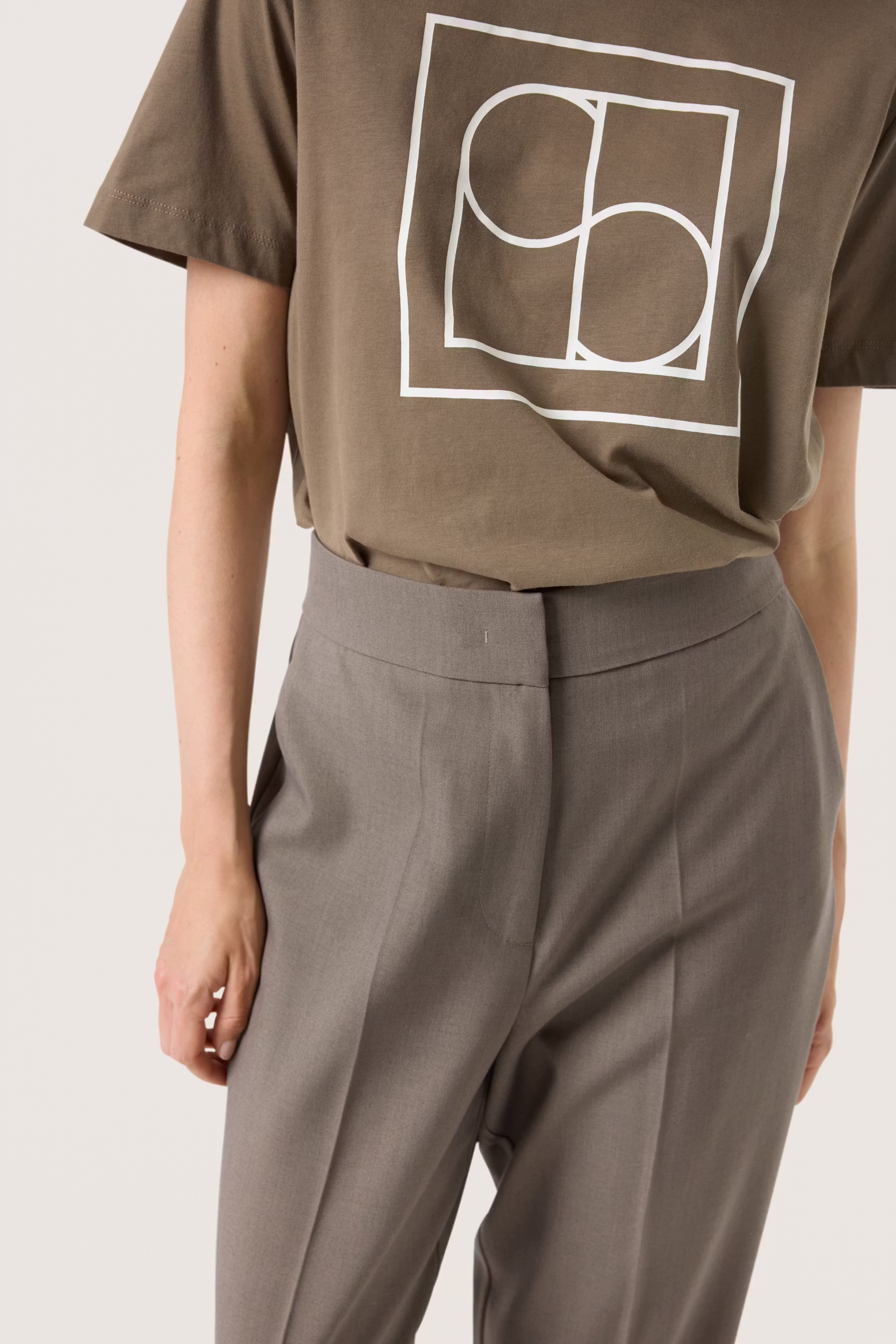 SLMilica Bukser LOOKBOOK DETAIL 30407696-1908081